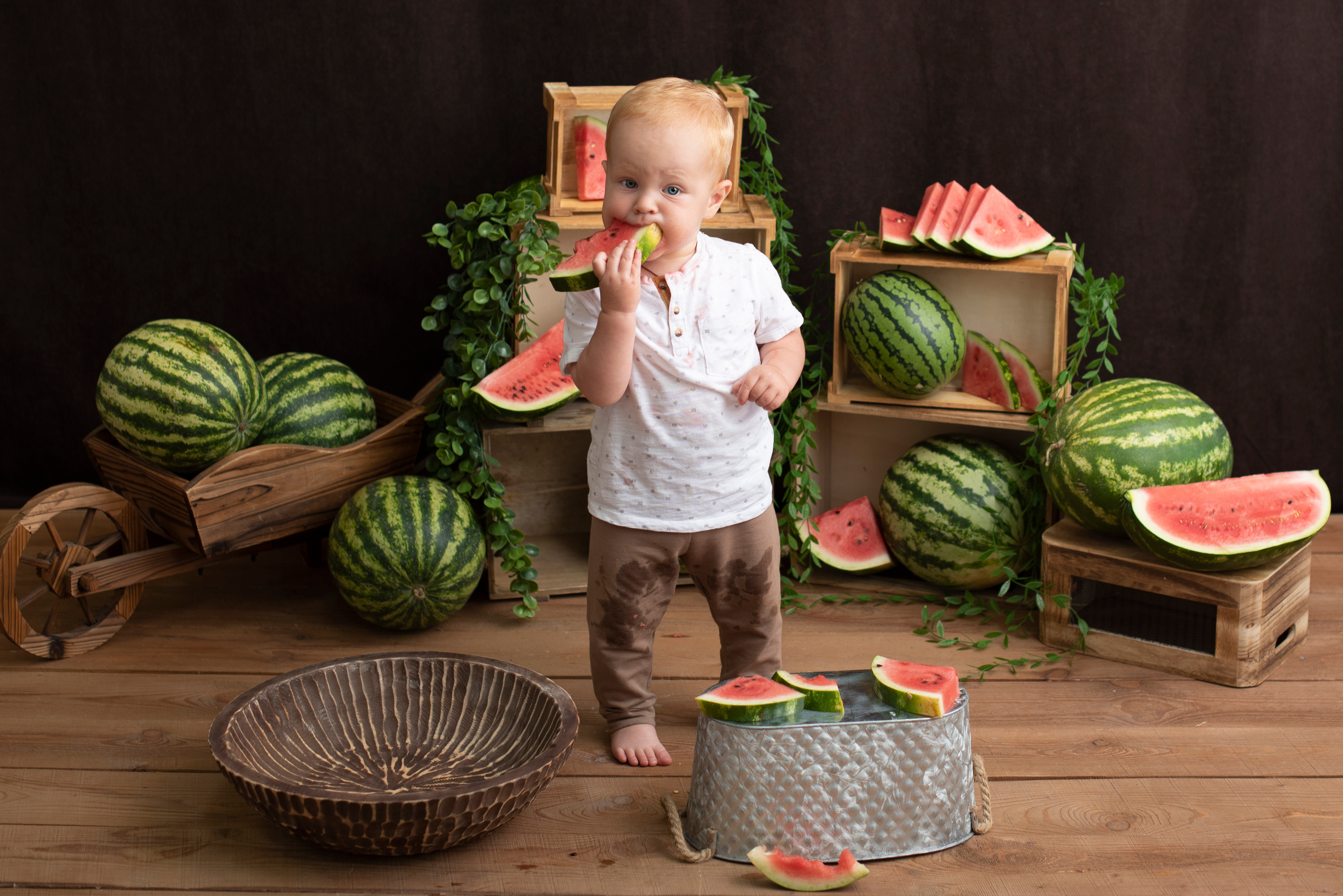 Самый сочный фотодень, арбузный. Фотограф новорожденных и детский фотограф Старый Оскол