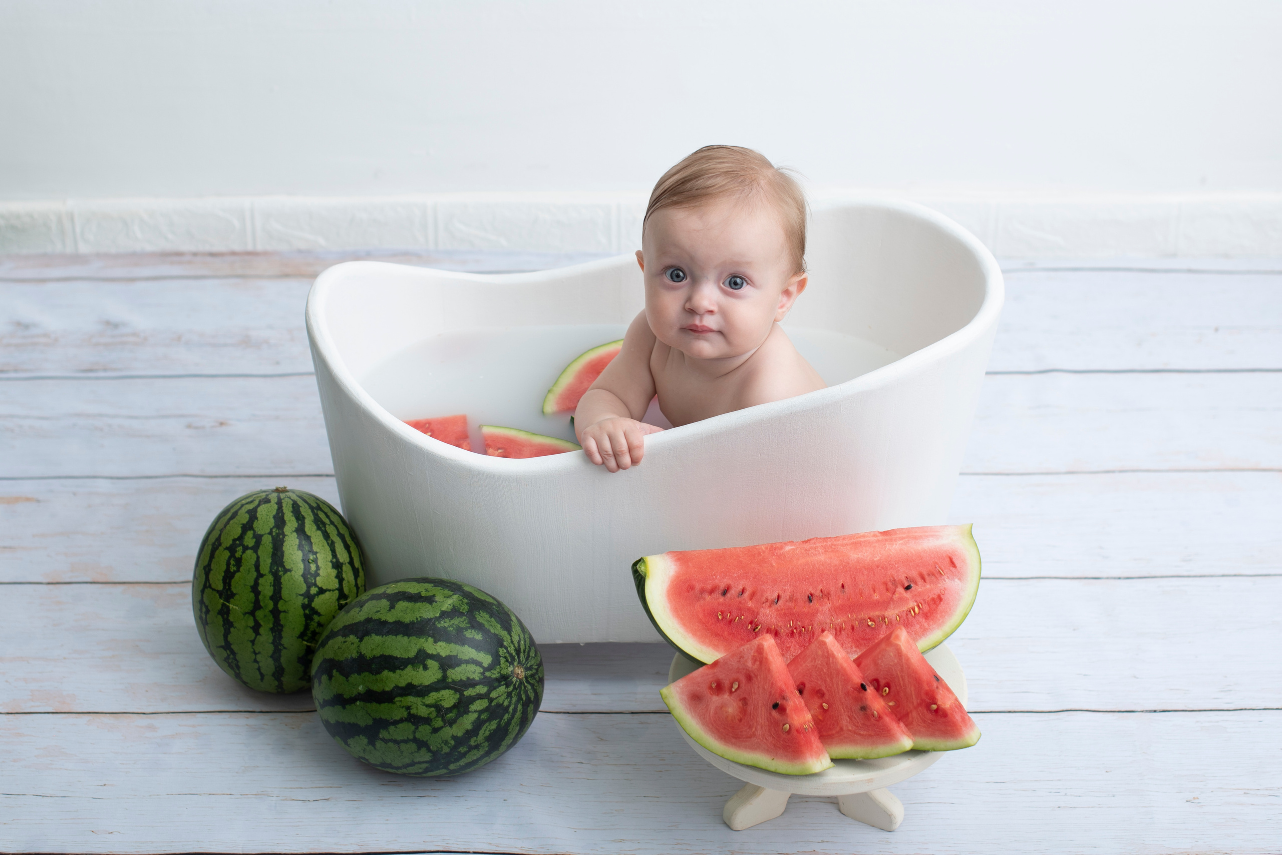Самый сочный фотодень, арбузный. Фотограф новорожденных и детский фотограф Старый Оскол