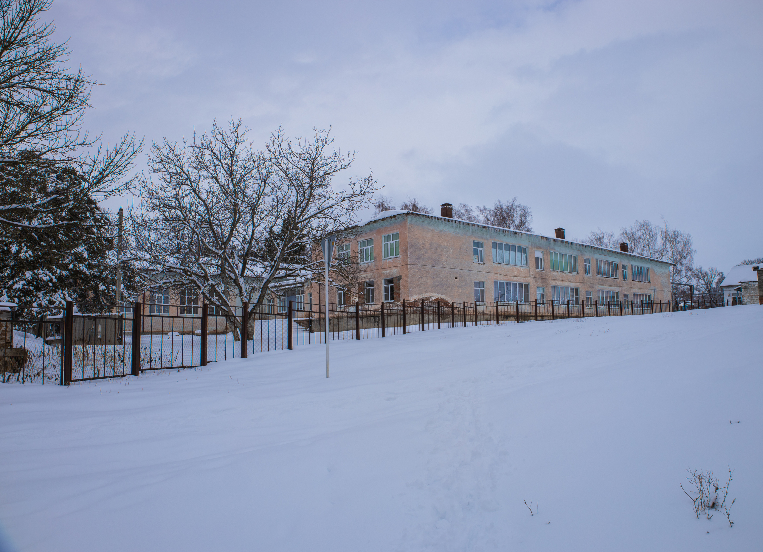 станица Тенгинская Усть-Лабинский район Краснодарский край школа