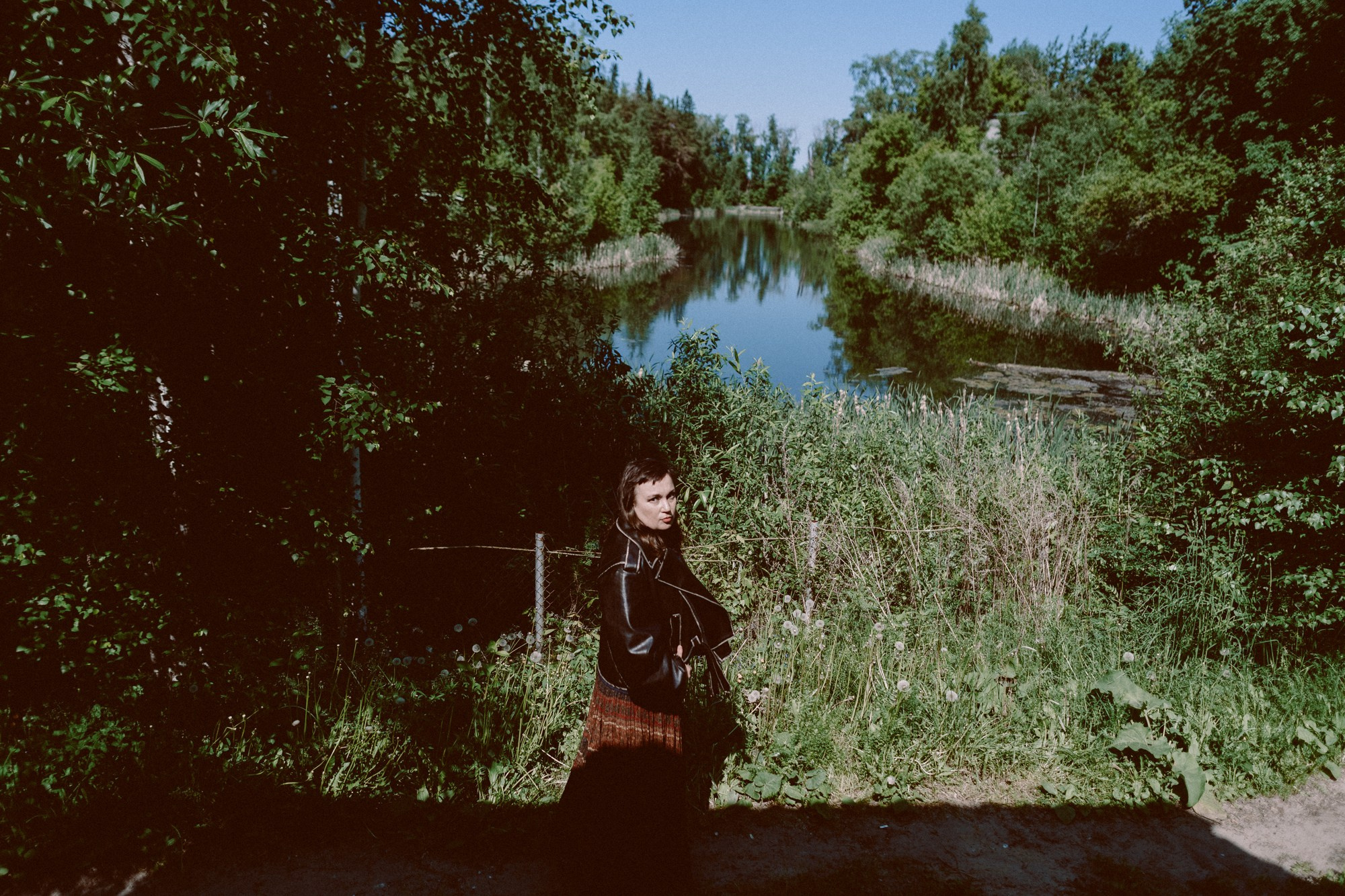 Фотосессия в Затюменском экопарке — Уличный портрет в Тюмени. Портретный фотограф Тюмень Дарья Мустафина