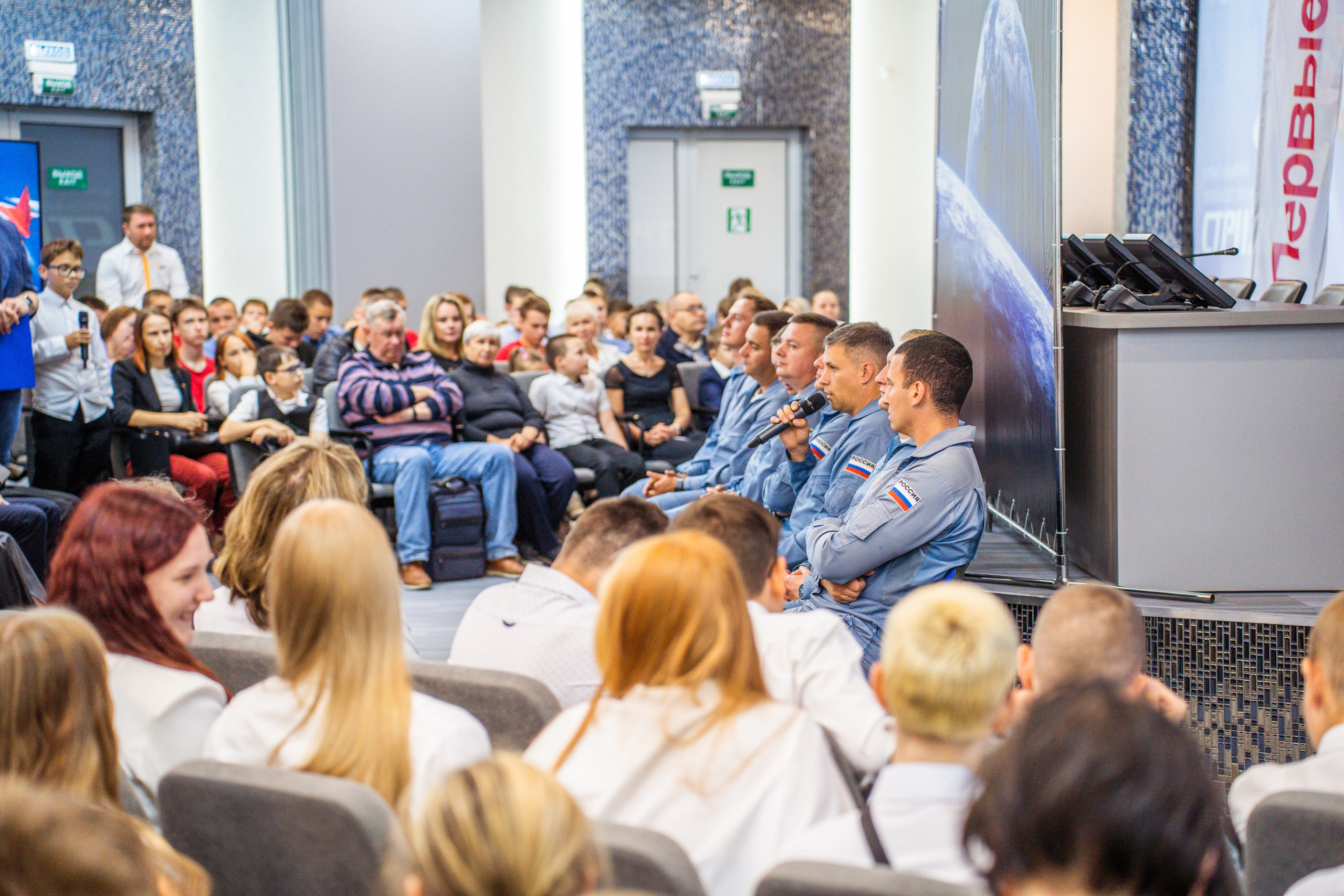 Встреча с авиационной группой «Стрижи». Фотограф София Александрова