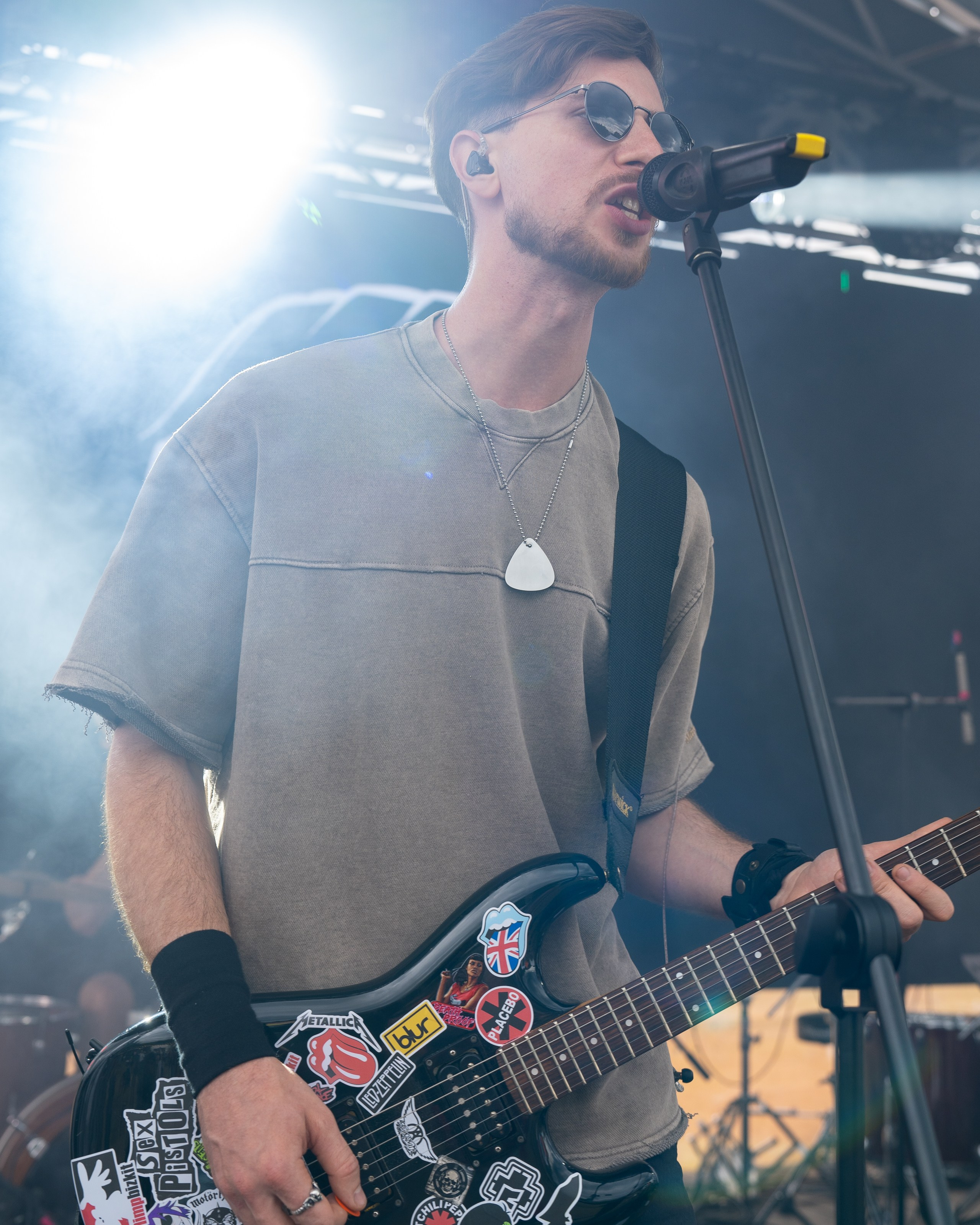 Фотоотчет с главного панк-рок фестиваля страны Anti-Party 2025. Фотограф Николай Прокофьев модельные тесты в Москве