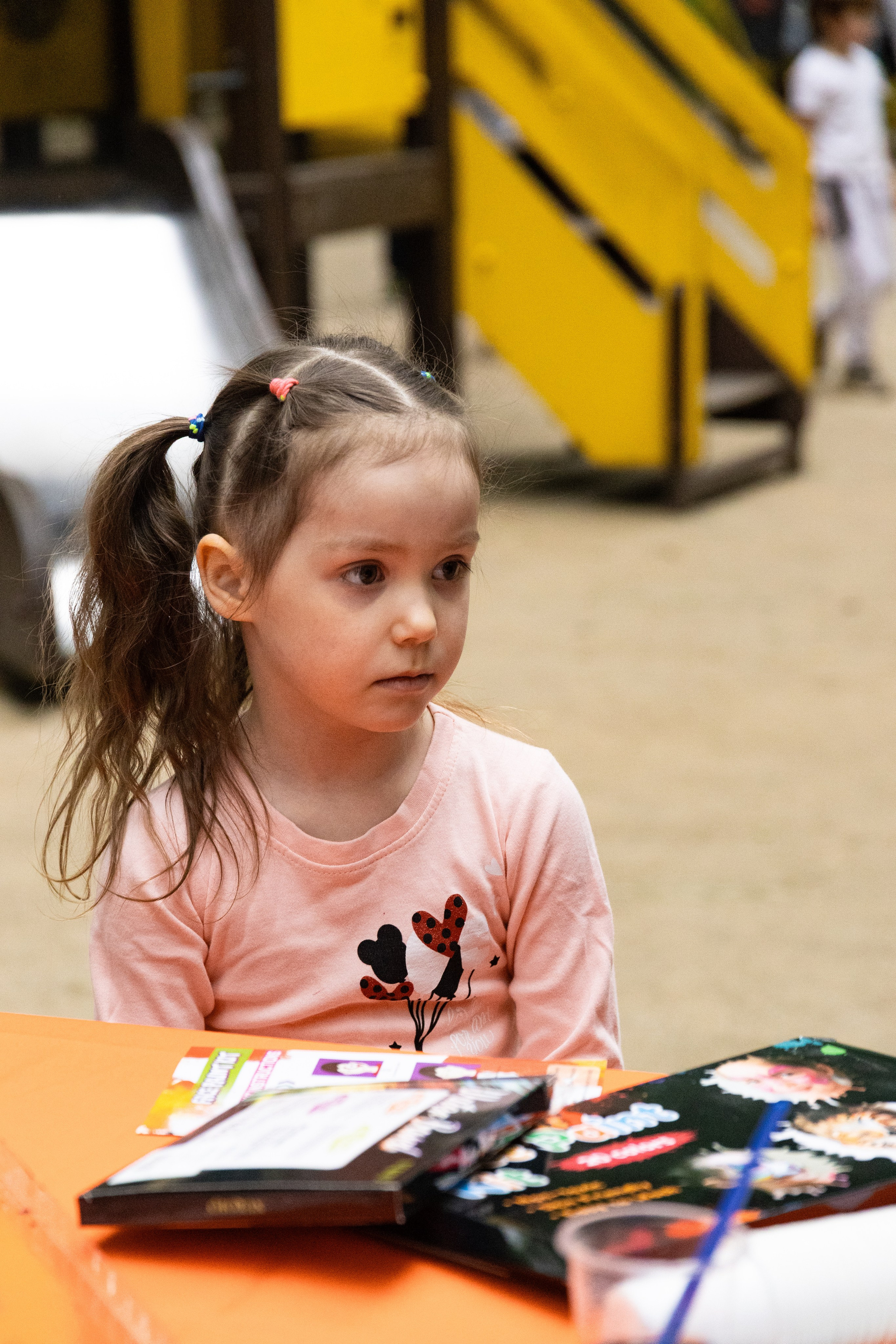 1 июня. День защиты детей и Фестиваль МногоЮность. Выпускные фотоальбомы в Москве и Московской области