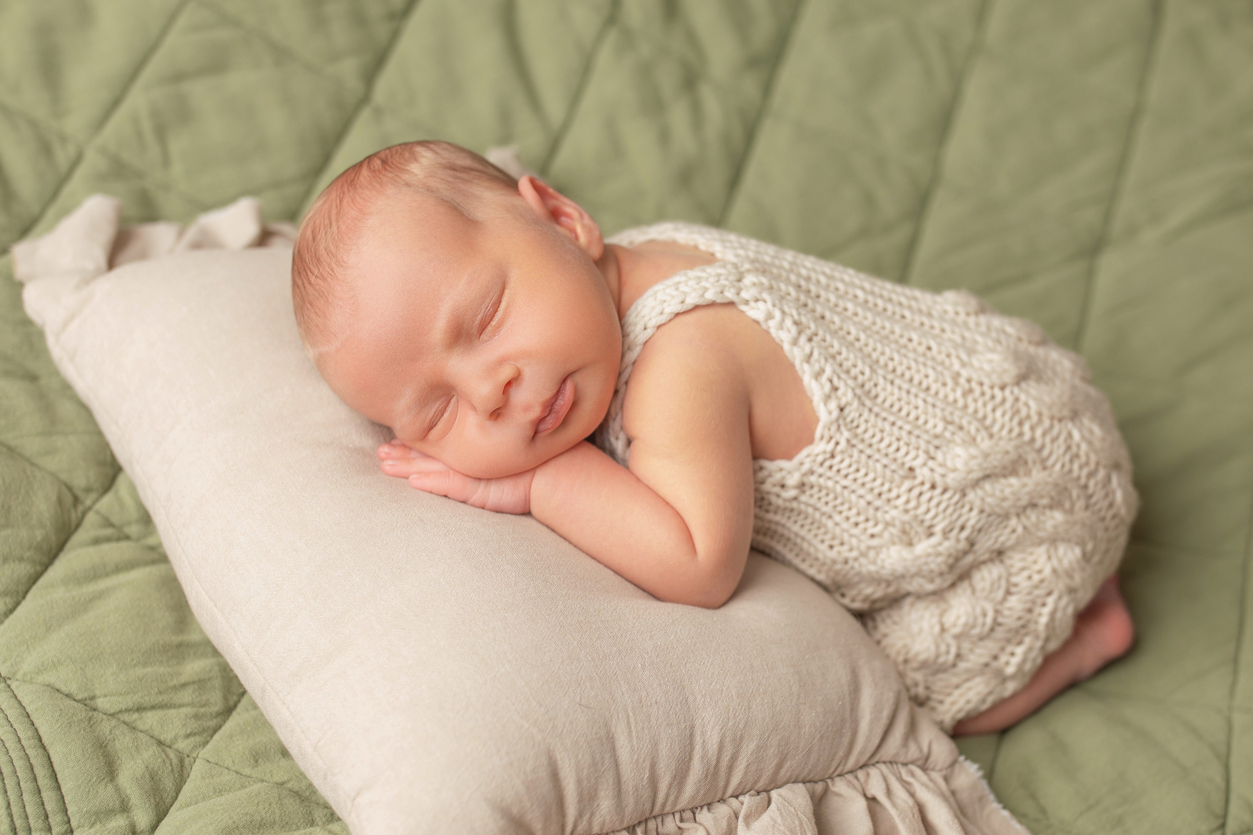 Фотосъемка младенцев Хабаровск, фотосессия новорожденных Хабаровск, фотосессия newborn Хабаровск, Лучший ньборн фотограф в Хабаровске, первый ньборн фотограф в Хабаровске, Лучший ньберн фотограф в Хабаровске. Лучший newborn фотограф в Хабаровске, ньберн фотограф в Хабаровске