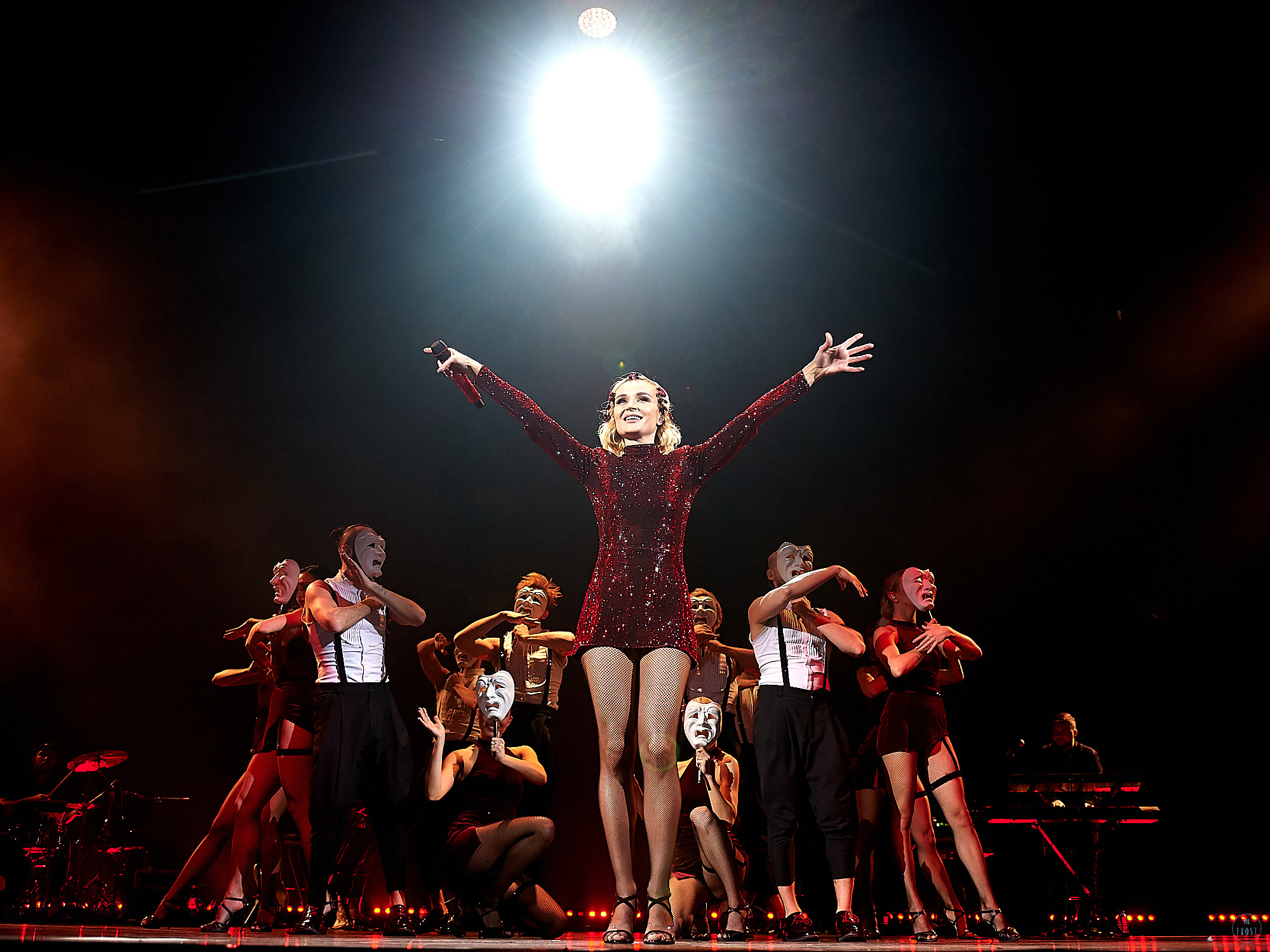 Полина Гагарина. Фотографии отовсюду и обо всем