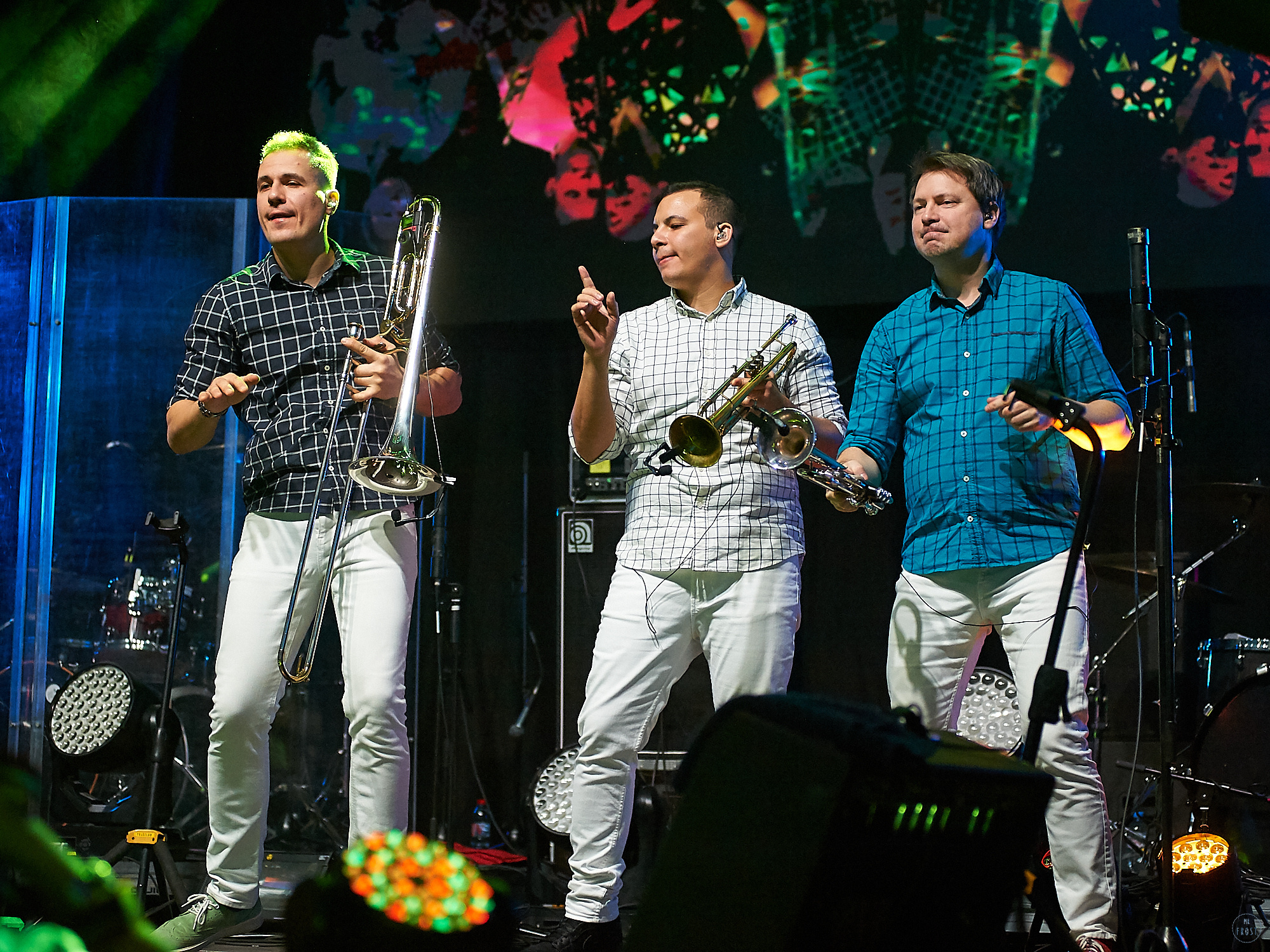 БРАВО. Фотографии отовсюду и обо всем