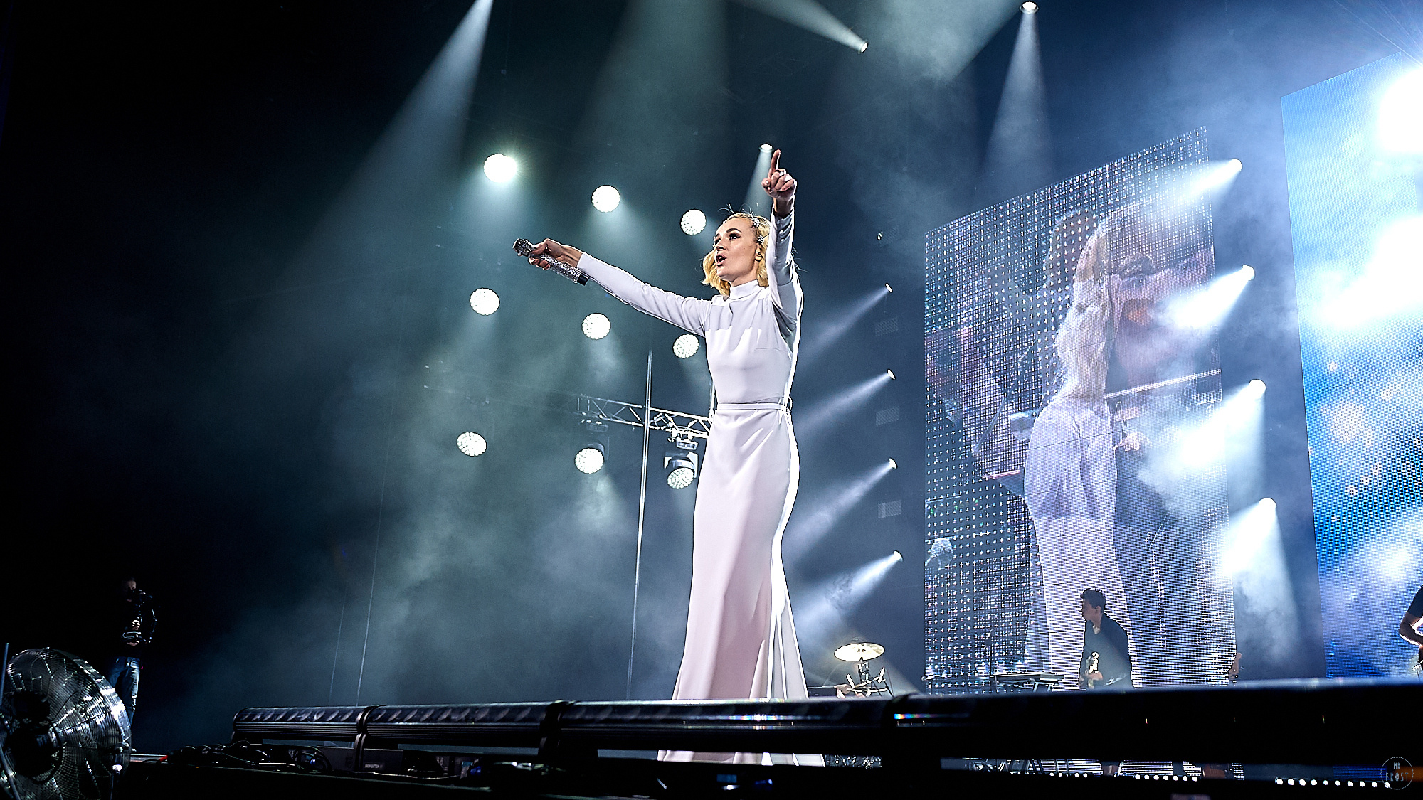 Полина Гагарина. Фотографии отовсюду и обо всем