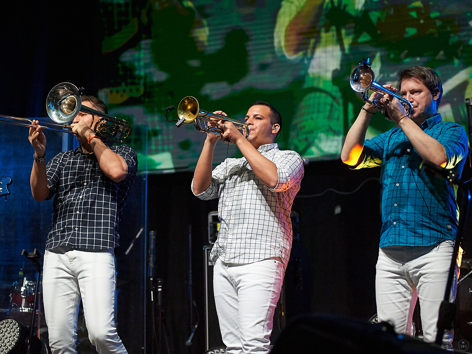 БРАВО. Фотографии отовсюду и обо всем