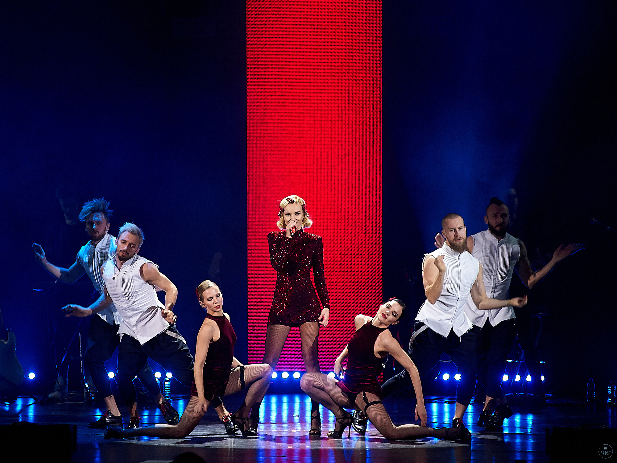 Полина Гагарина. Фотографии отовсюду и обо всем