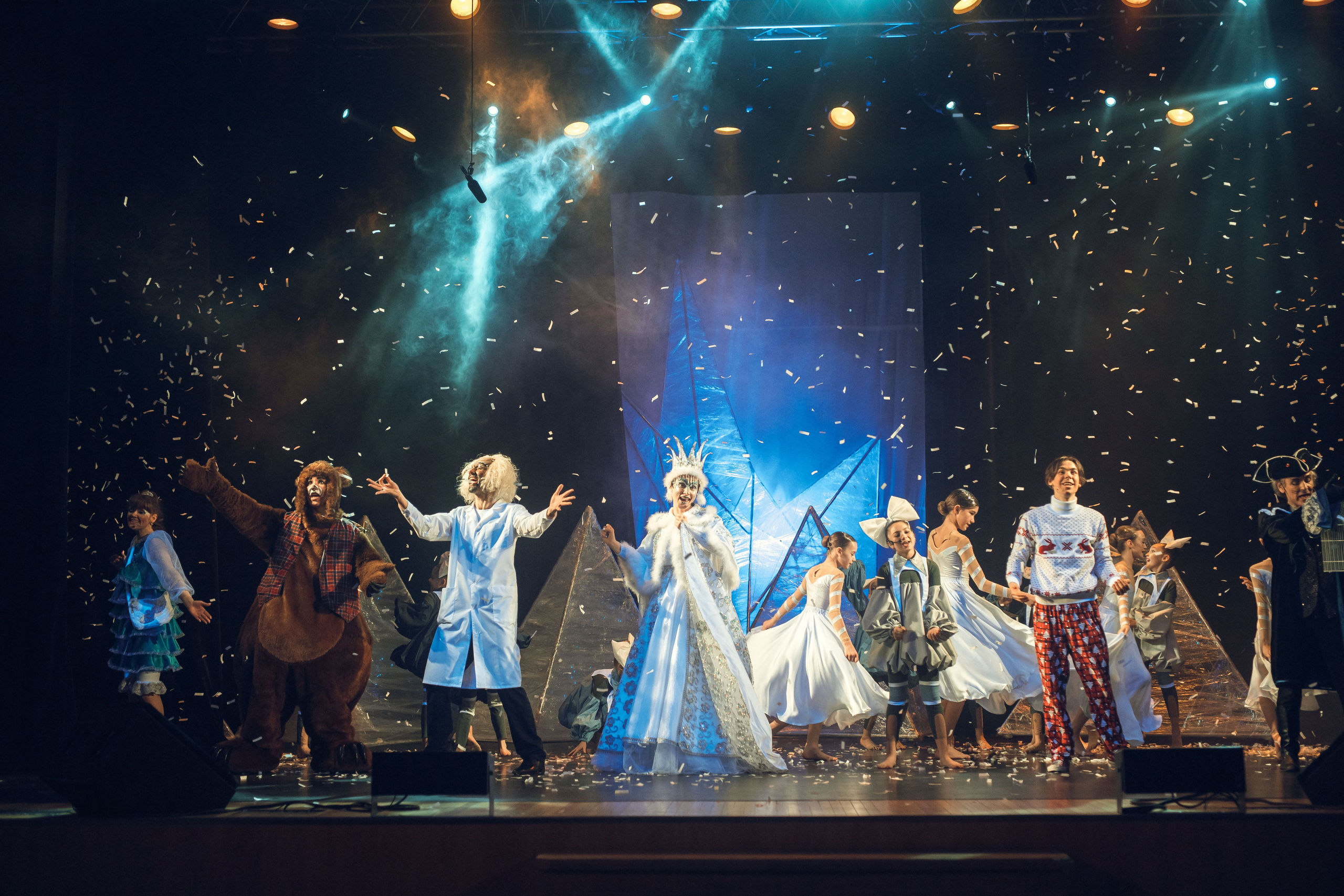 Сцена. Фотограф Людмила Оюн