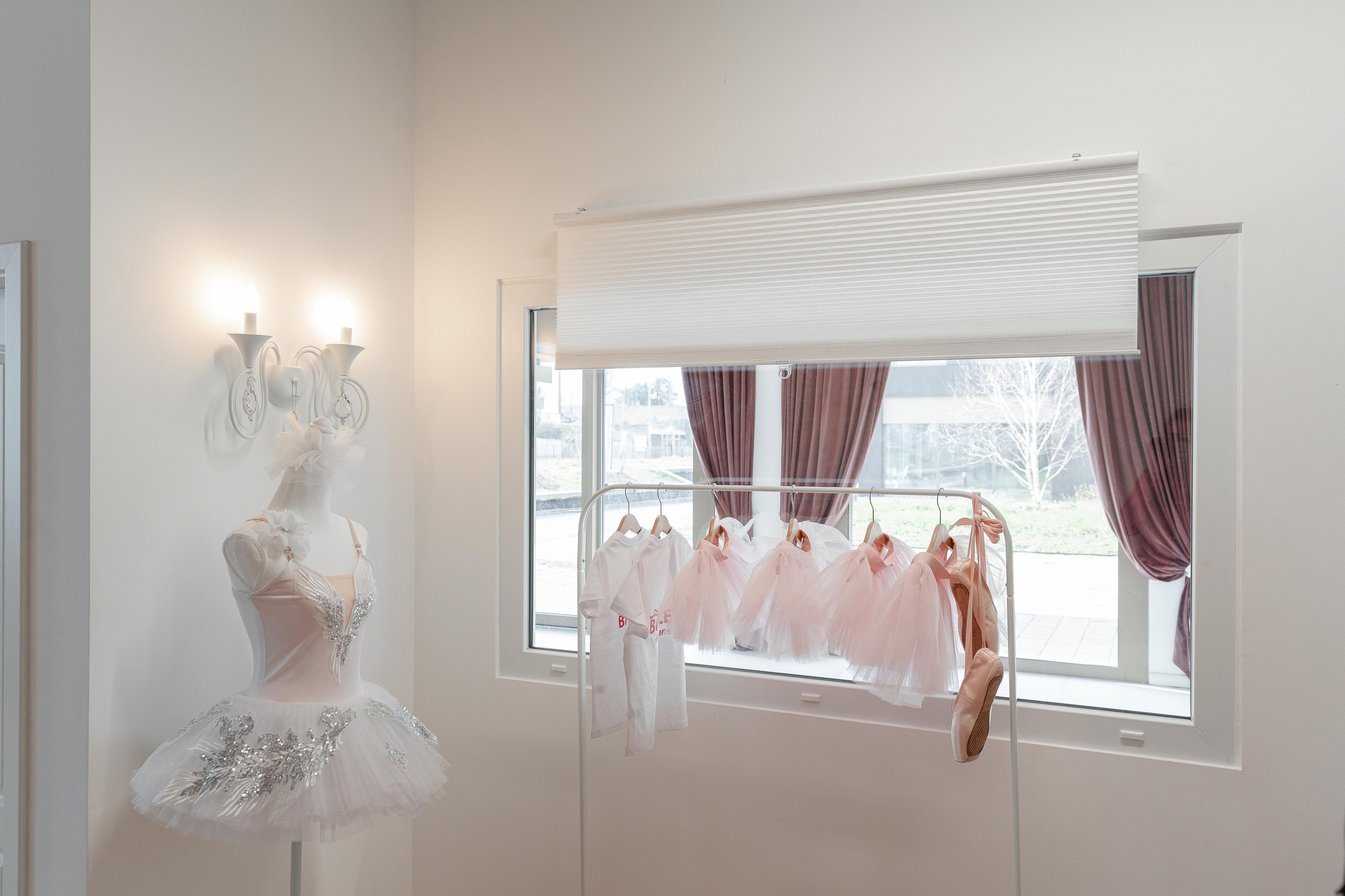 Commercial Photographer Geneva | Interior, Business & Restaurant Photography. Professional Wedding Photographer Geneva & Romande Switzerland | Tanya Creator