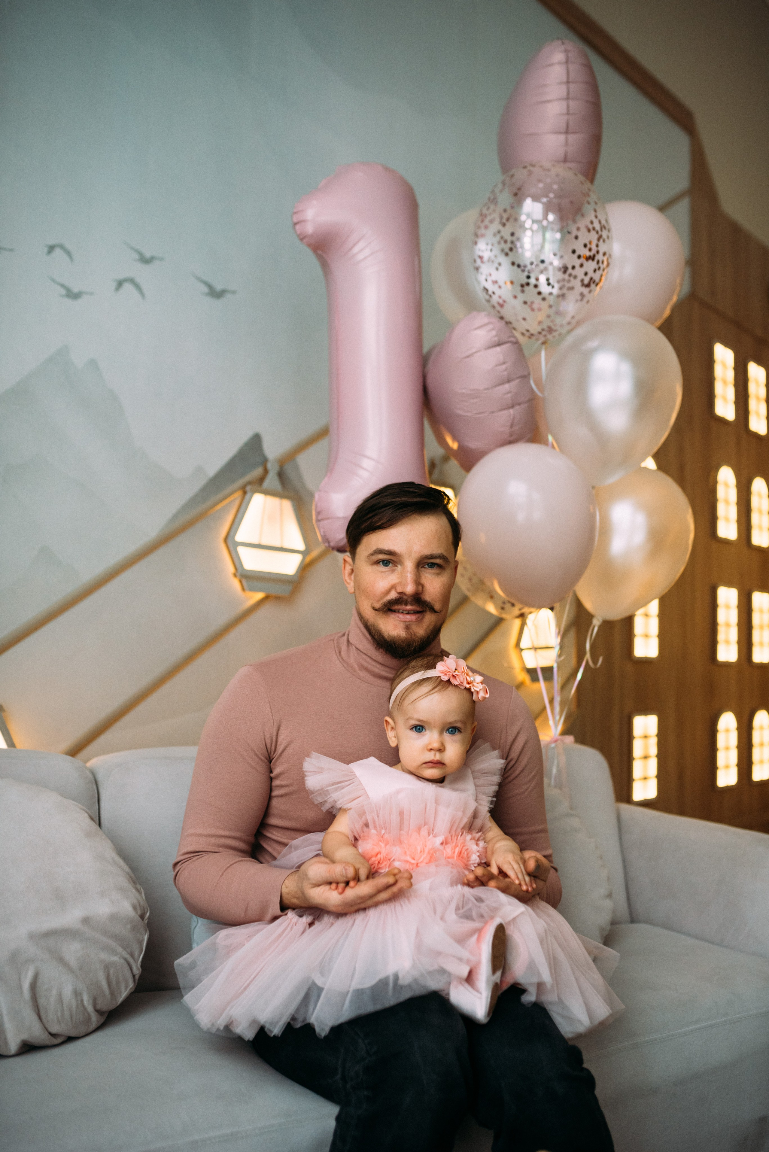 Анна, Мишель, Виктор — годовасие в студии