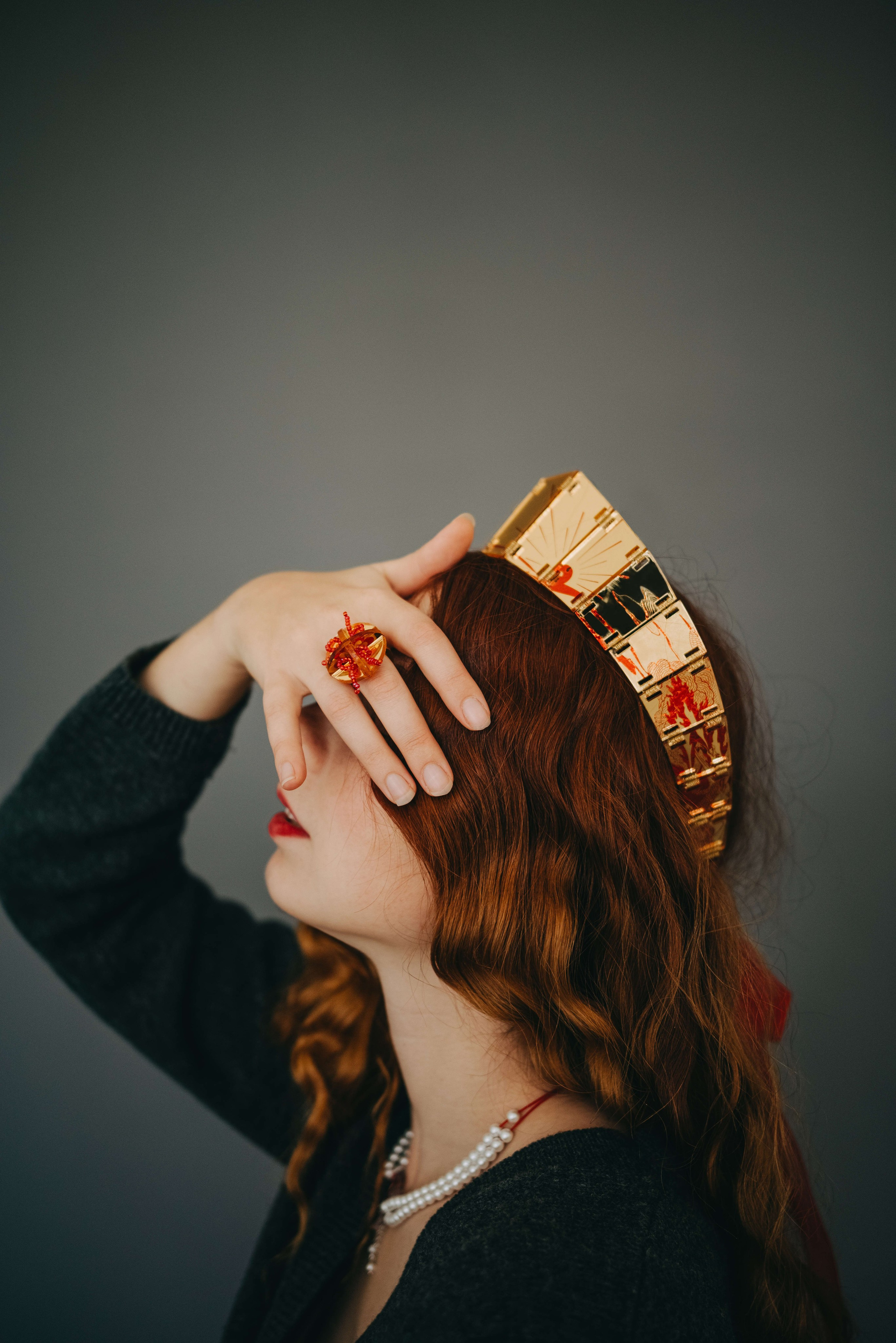 Съемка для бренда украшений в славянском стиле. Портретный и свадебный фотограф в Тбилиси • xeniqo