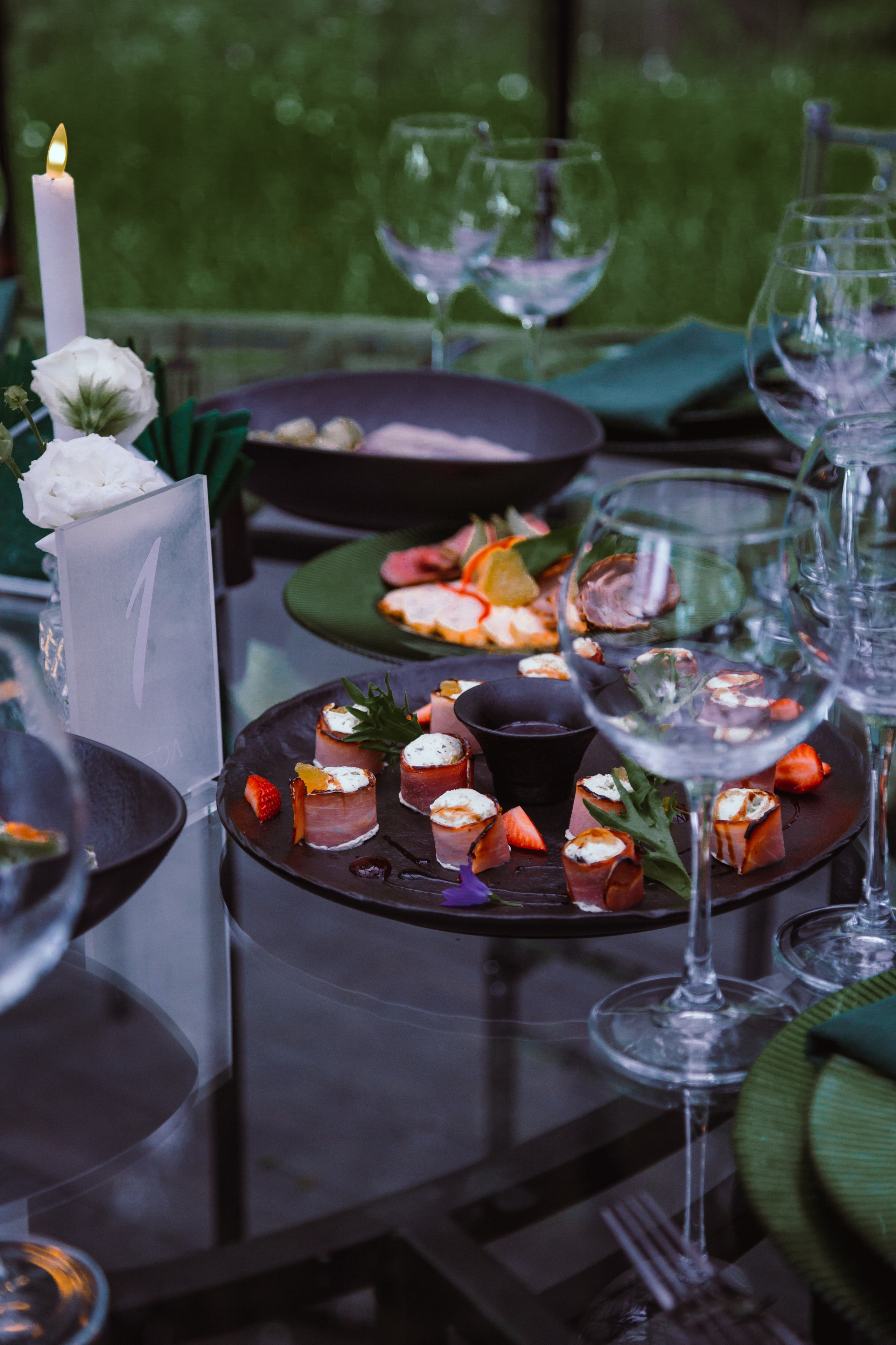 Weddings. Mixturecaptures