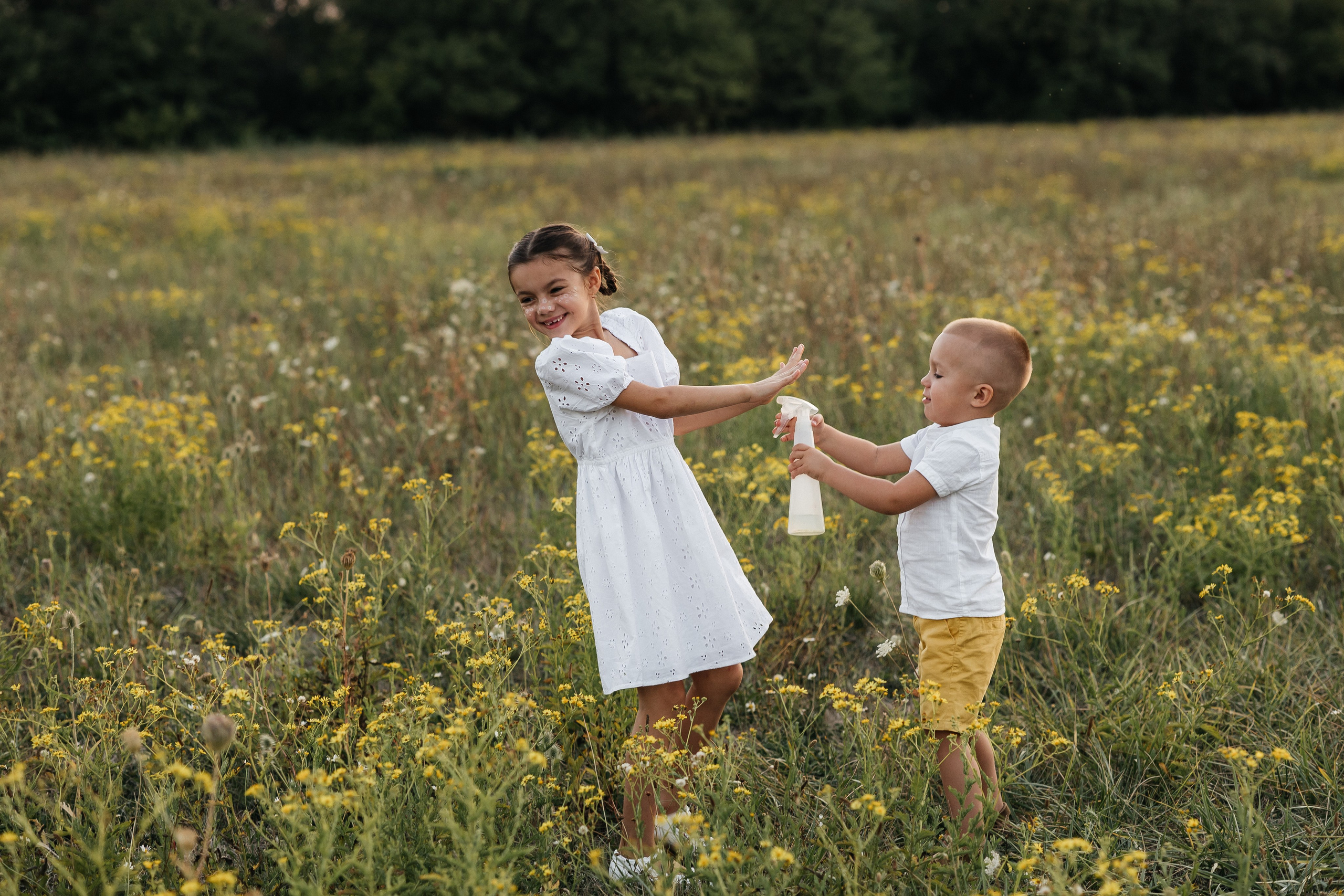 Фотосессия в поле. Семейный фотограф Клименко Дарья в станице Ленинградская