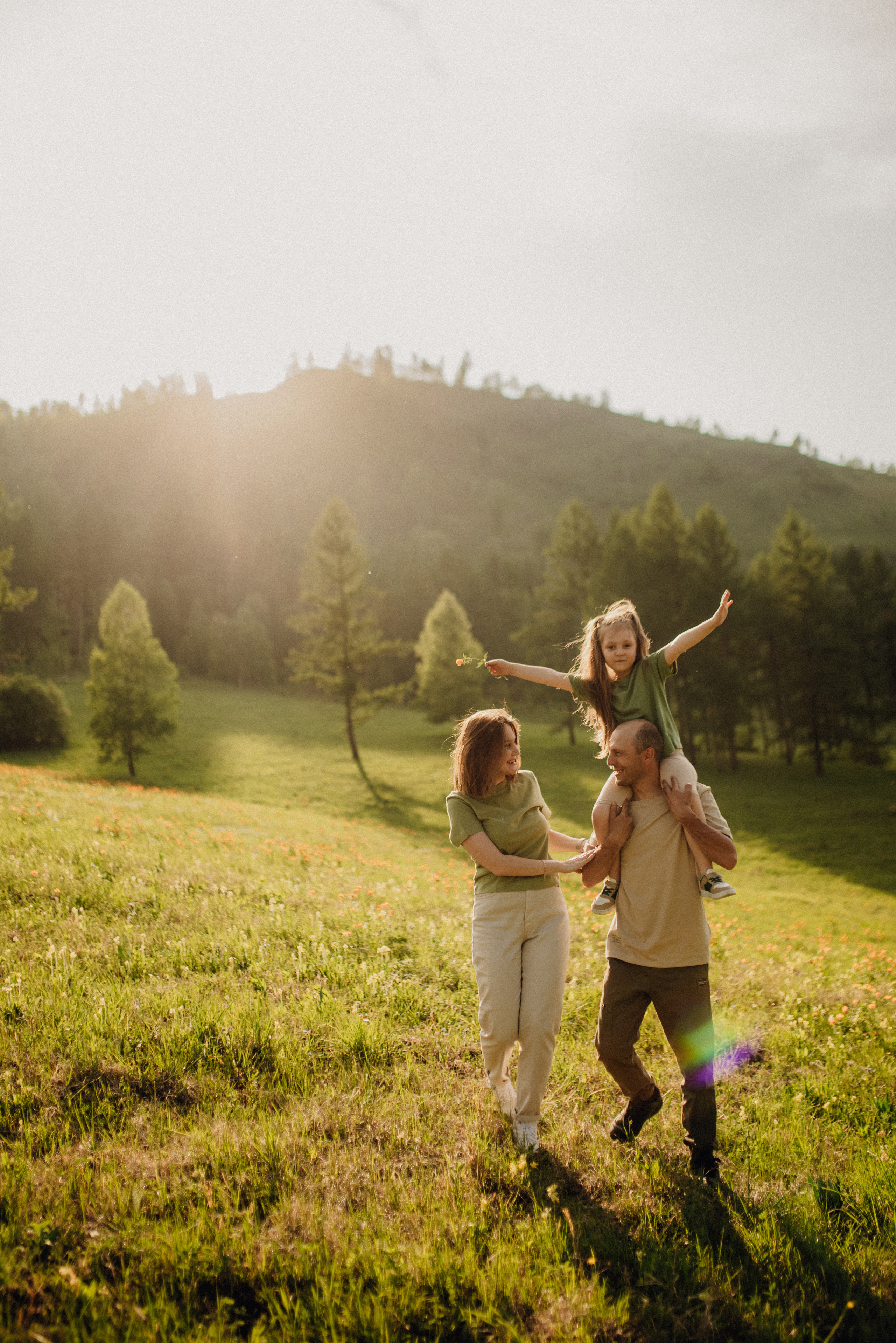 Горный Алтай. Юля, Рома и Варя. Семейный и детский фотограф Анастасия Иванова