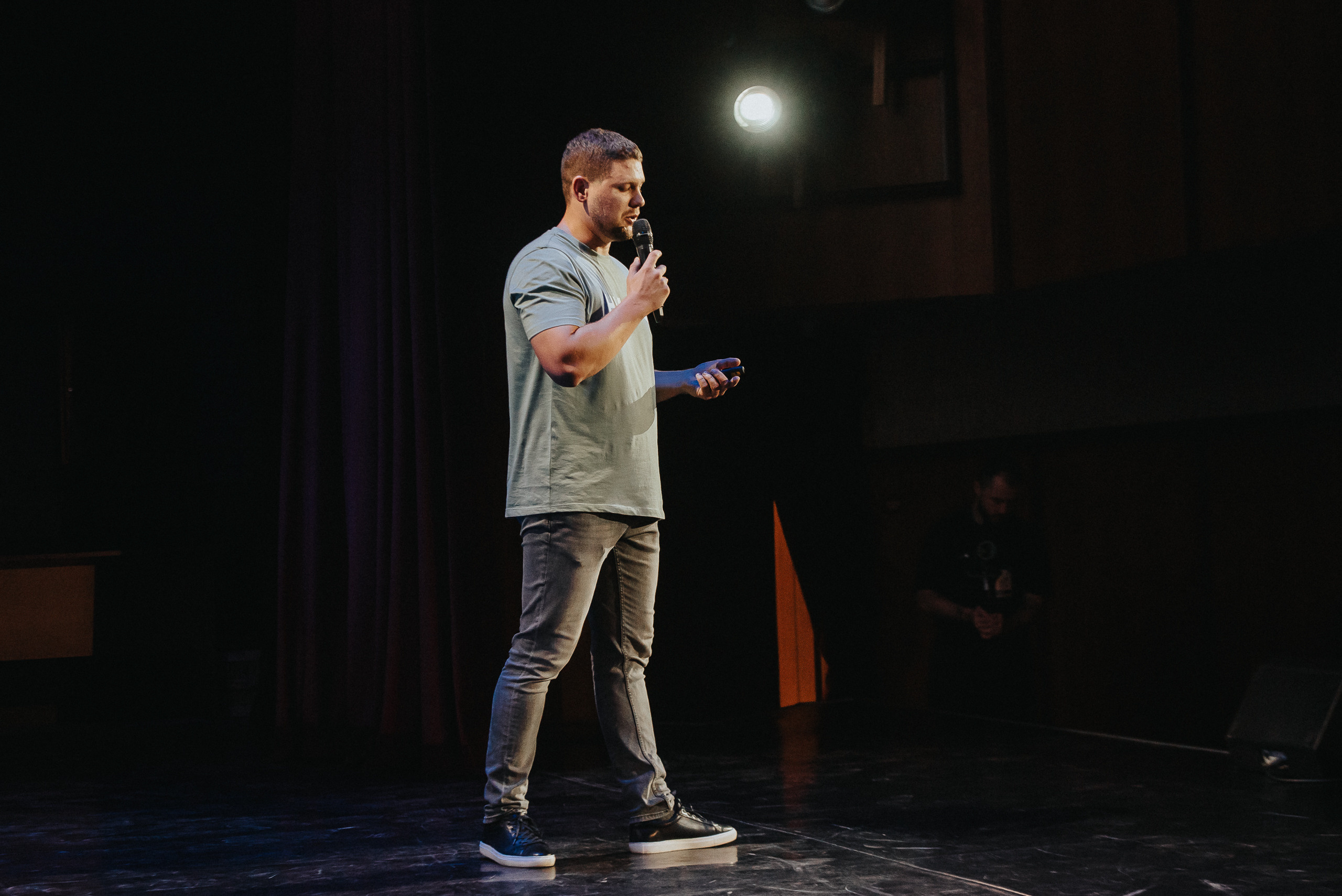 04.08.2023 — Бизнес-форум «Выжившие в Сибири». Репортажный фотограф в Кемерово