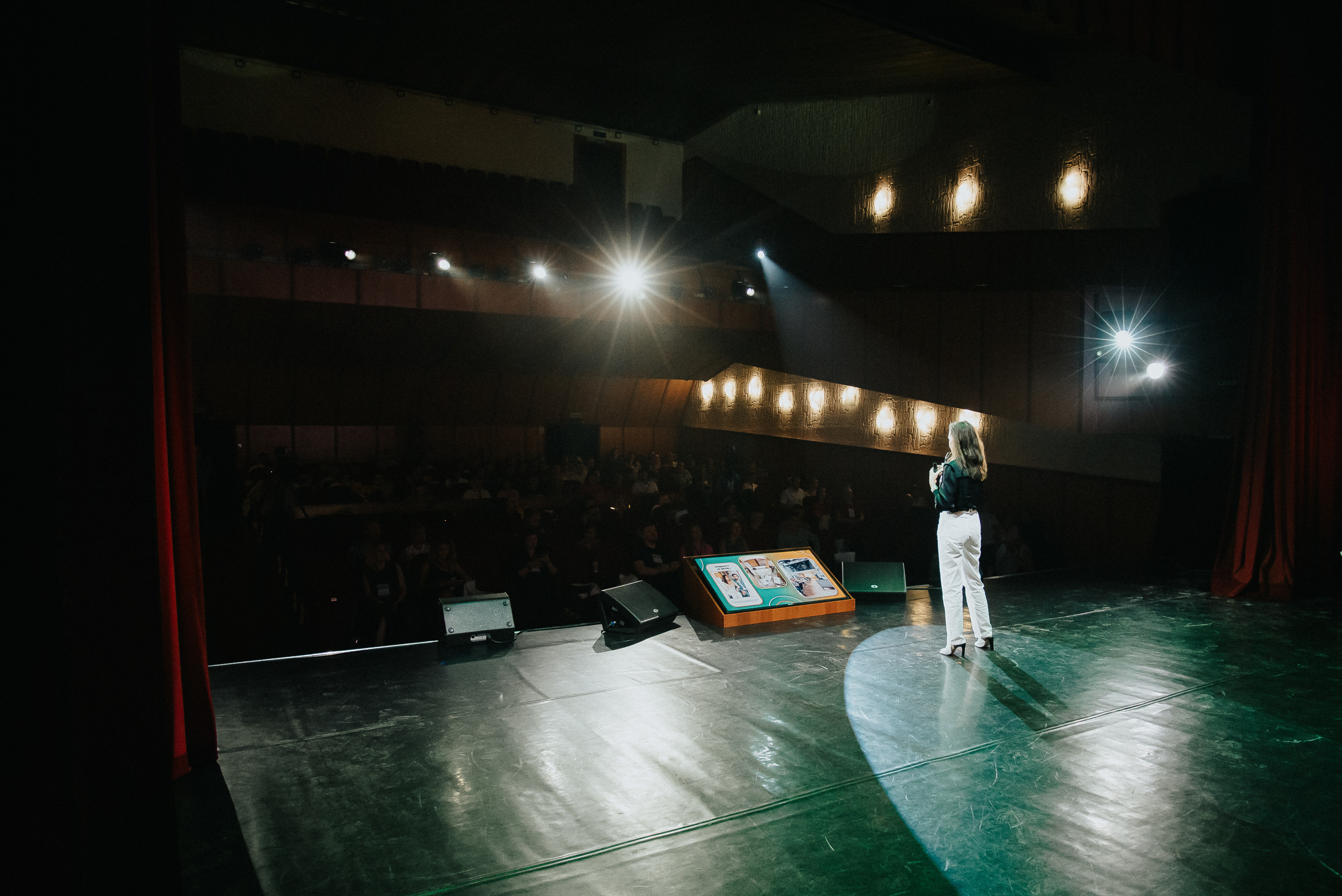 04.08.2023 — Бизнес-форум «Выжившие в Сибири». Репортажный фотограф в Кемерово