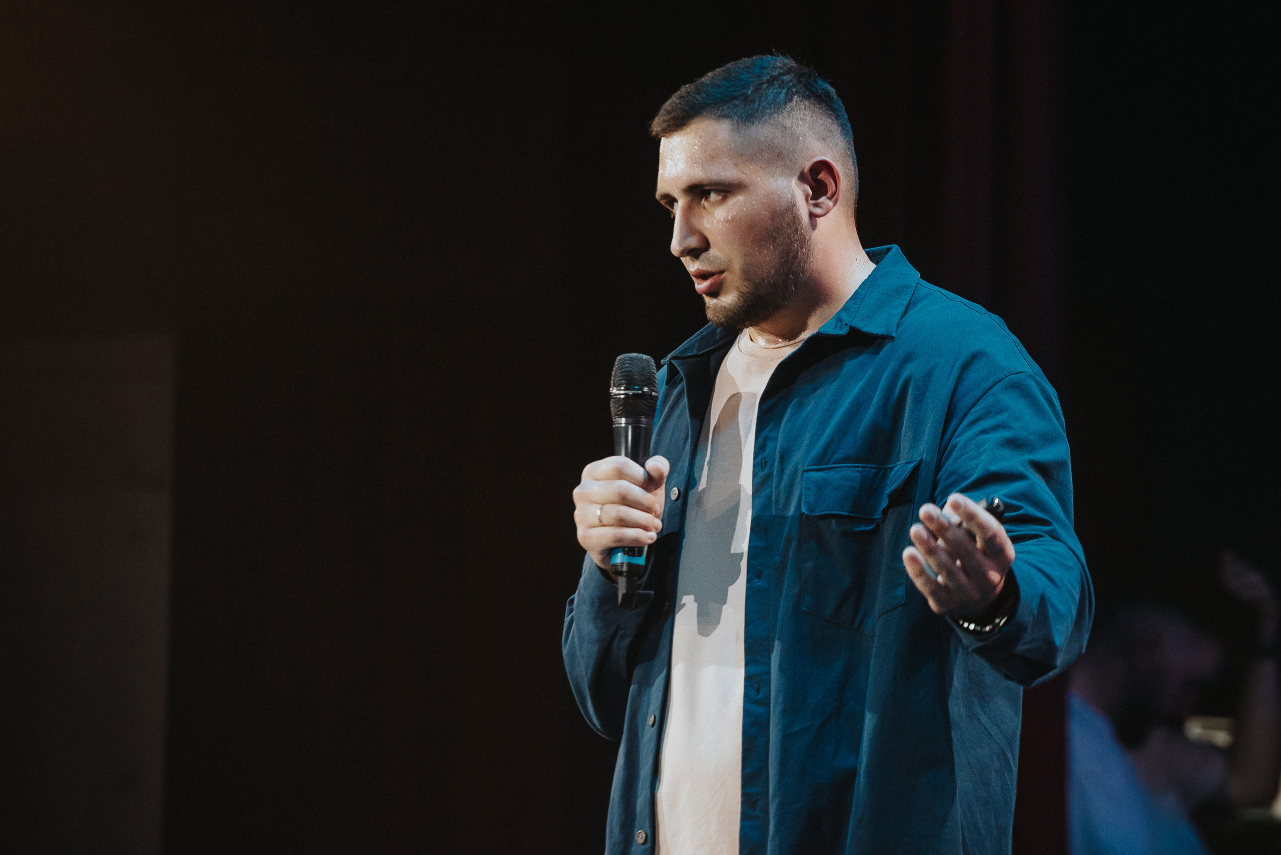 04.08.2023 — Бизнес-форум «Выжившие в Сибири». Репортажный фотограф в Кемерово