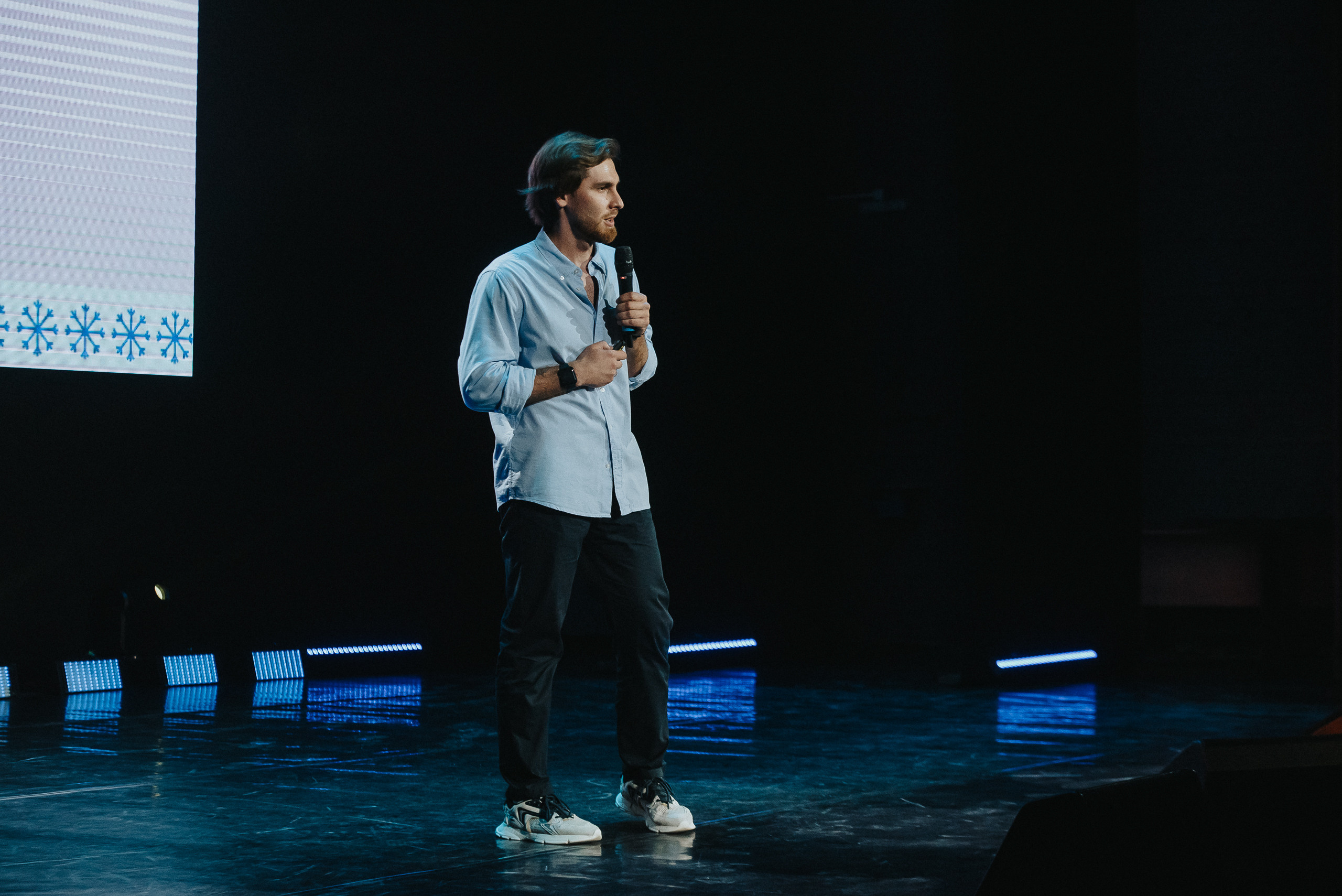 04.08.2023 — Бизнес-форум «Выжившие в Сибири». Репортажный фотограф в Кемерово