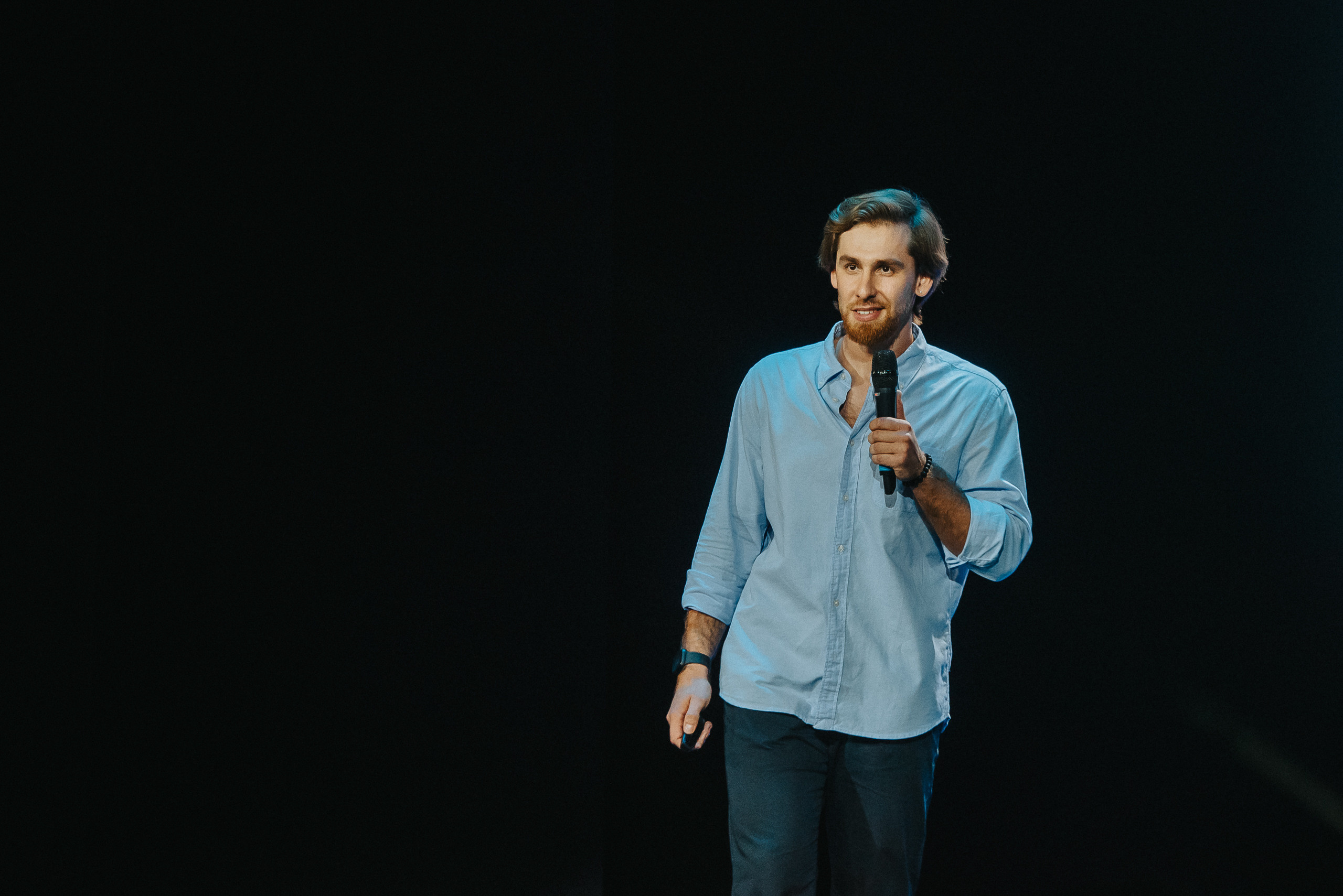 04.08.2023 — Бизнес-форум «Выжившие в Сибири». Репортажный фотограф в Кемерово