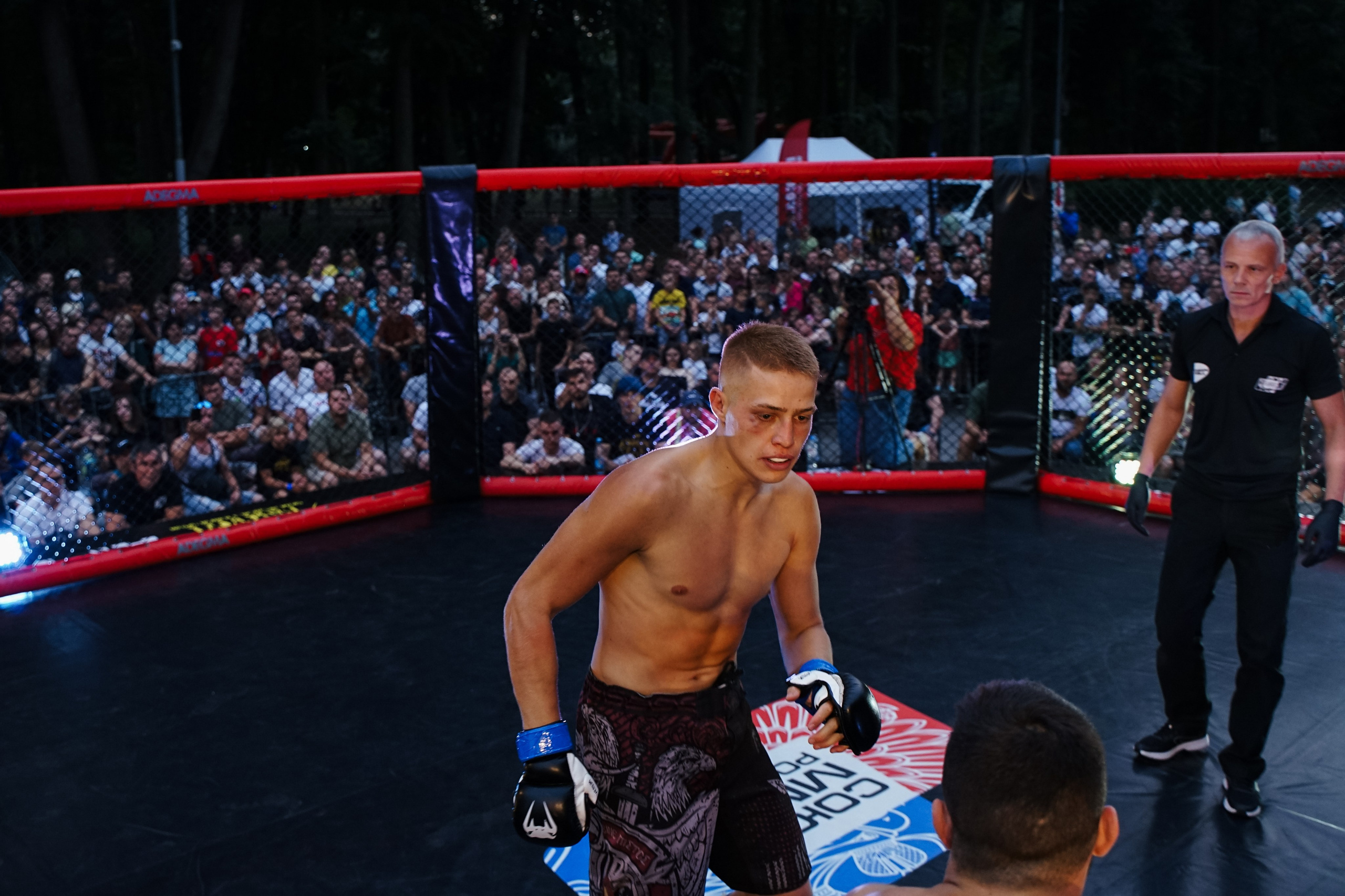 Вечер боев в ЦПКиО. Фотограф Надежда Погребняк | Рязань | Москва