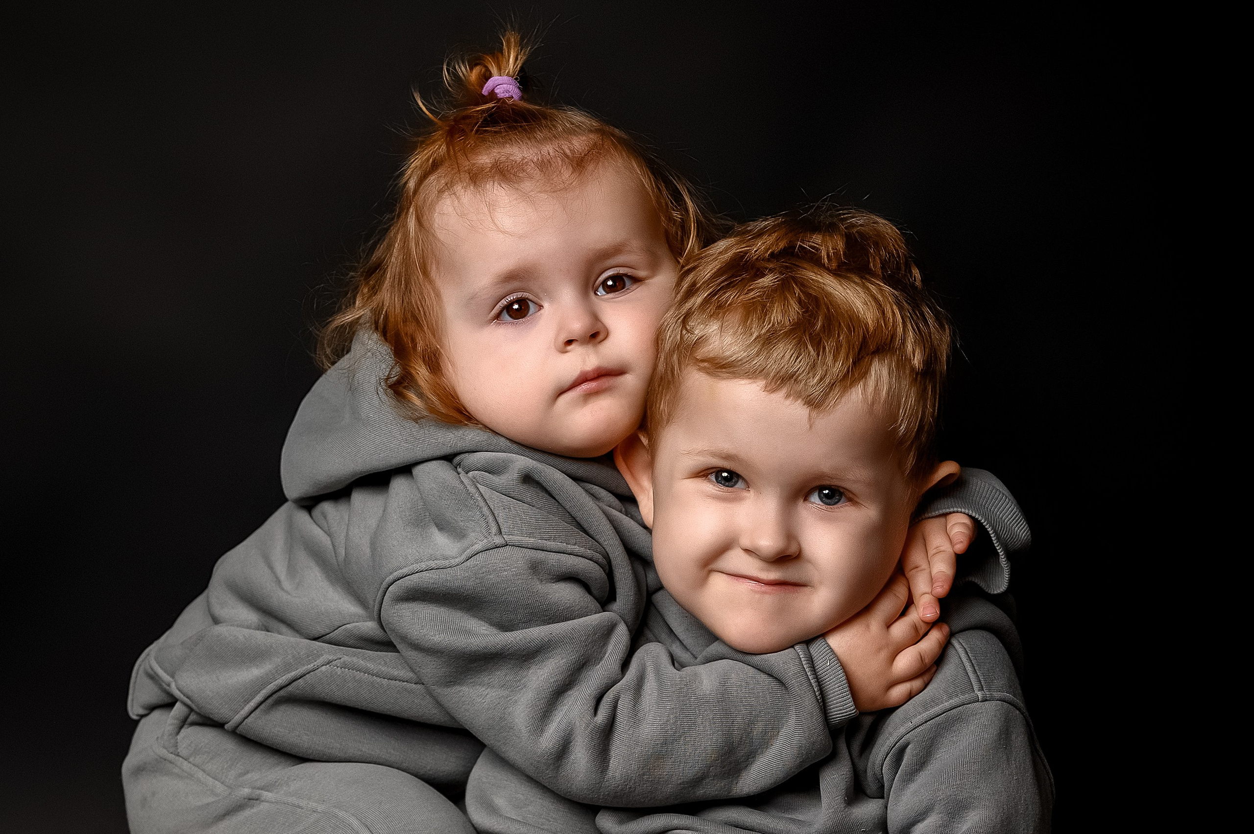 На черном фоне. Семейный и детский фотограф в Канске и Канском р-не, Красноярск и