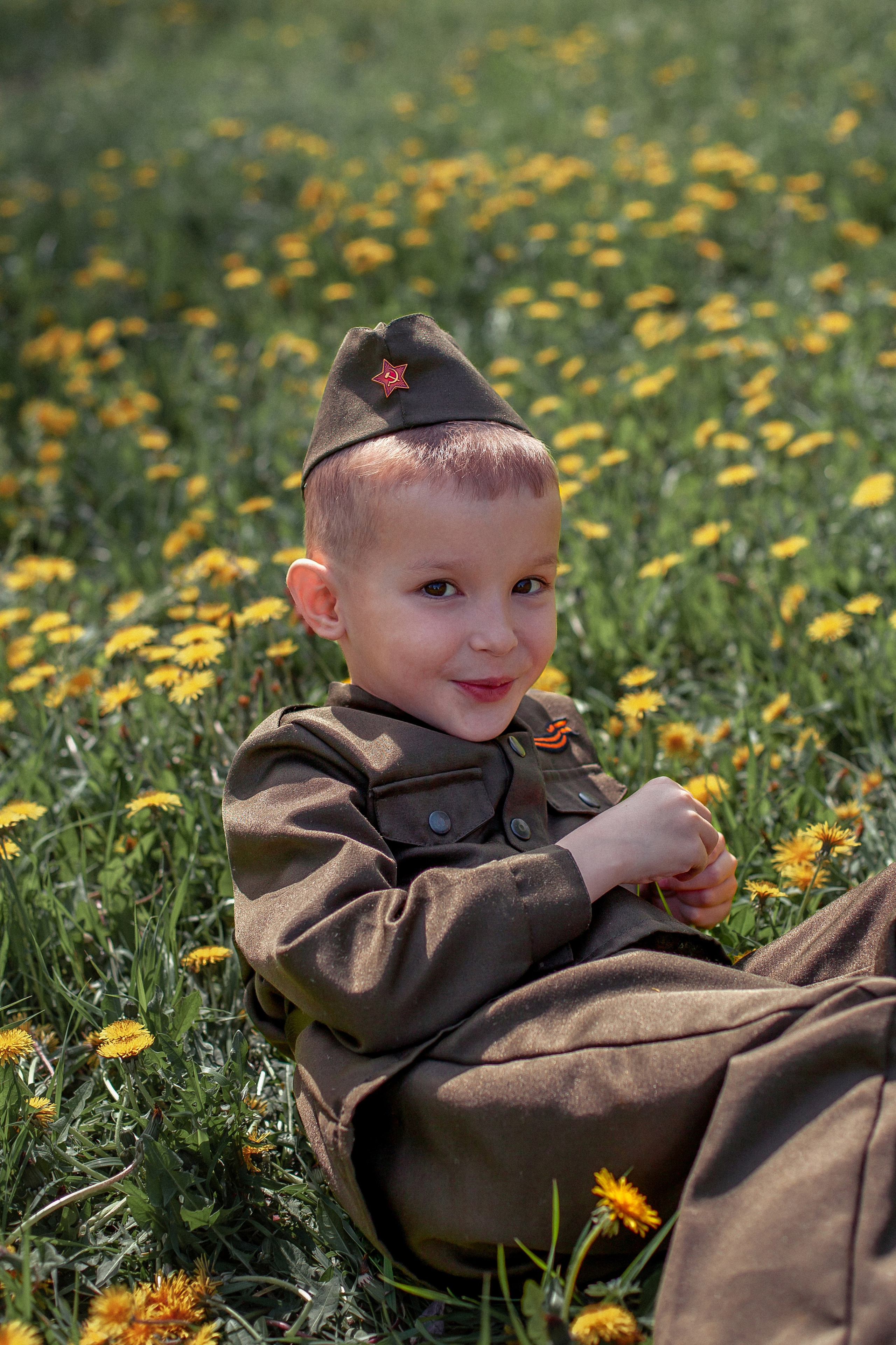 Семья Марии и Антона в весеннем цветении. Фотограф в Волгограде Норченко Светлана