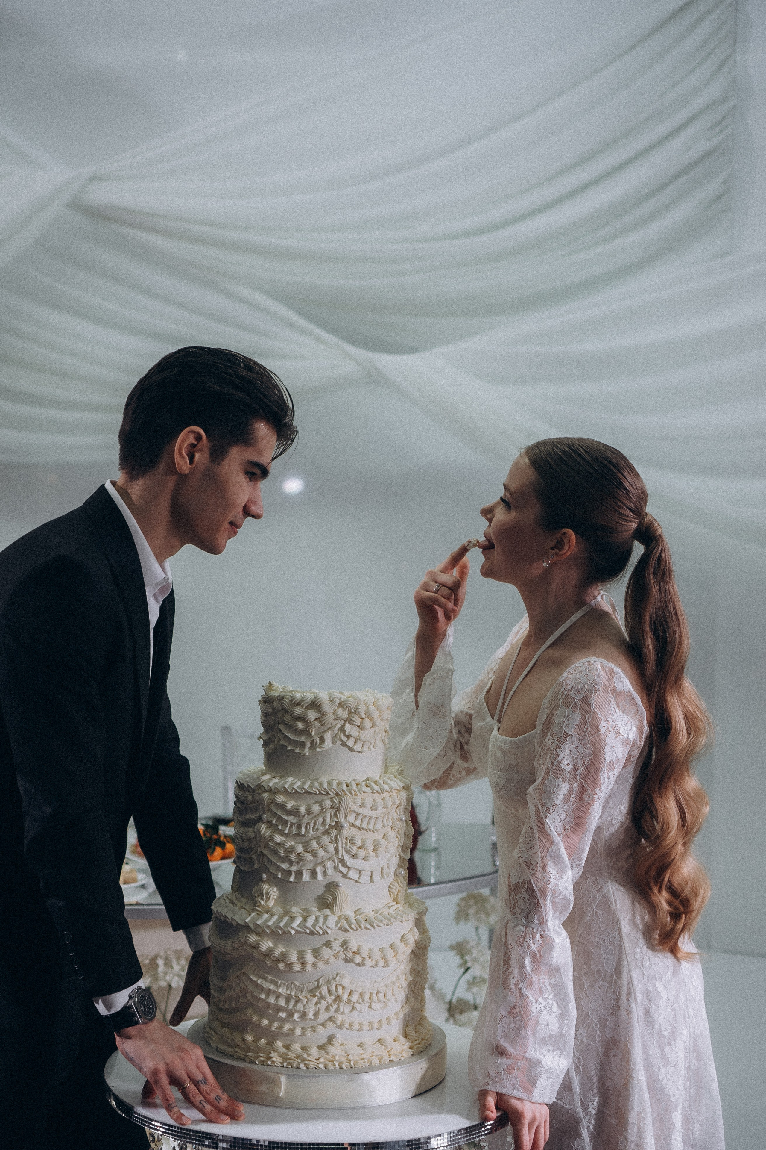 СВАДЕБНЫЙ ТОРТ. ФОТОСЕСИИЯ БАНКЕТА (СНЯТО В СИБИРЕ В НИЖНЕВАРТОВСКЕ). Профессиональный фотограф, Санкт-Петербург — Виктория Богомолова