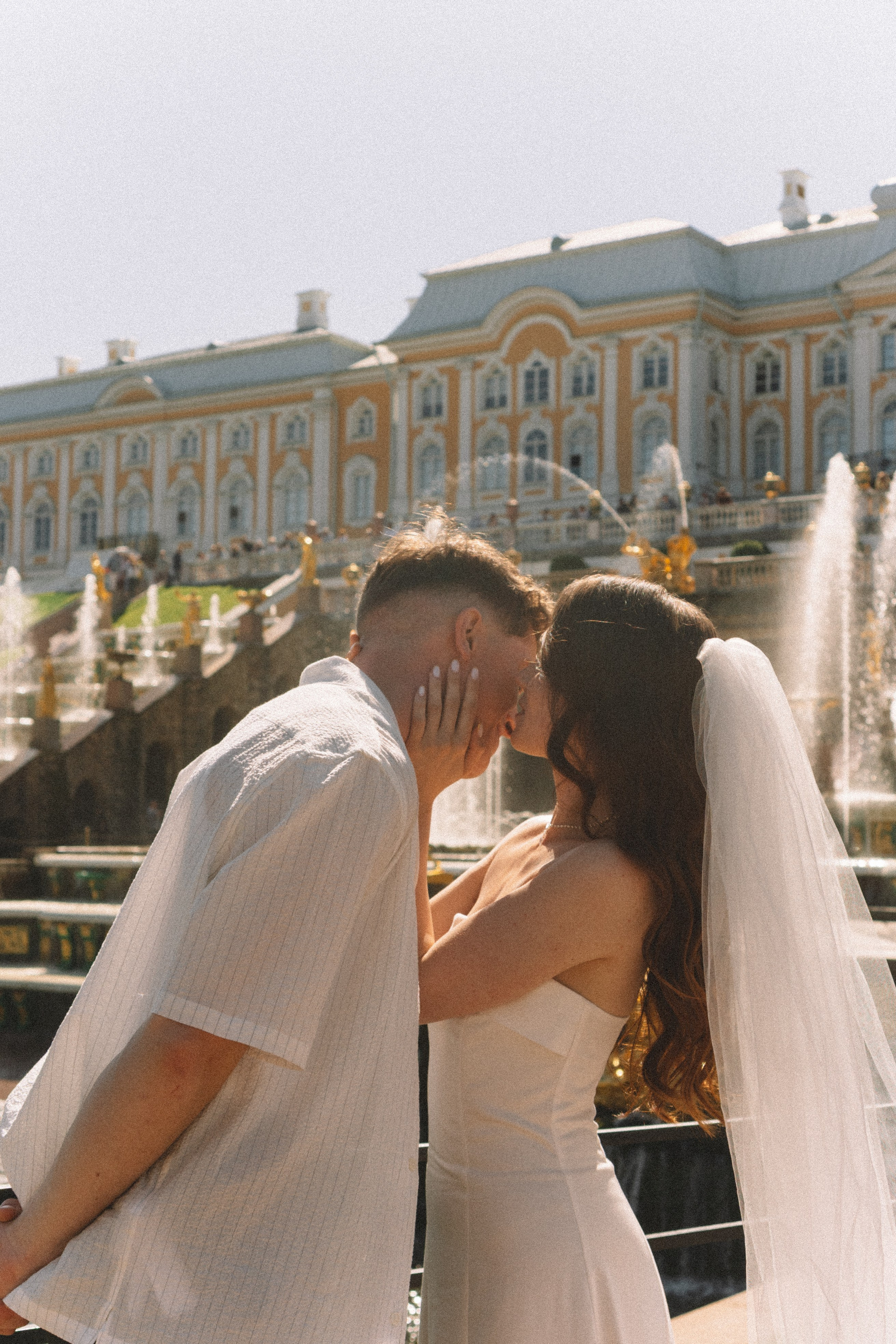 СВАДЕБНАЯ СЬЕМКА В ПЕТЕРГОФЕ И СЬЕМКА РЕПОРТАЖА В ЗАГСЕ ПЕТЕРГОФА. Профессиональный фотограф, Санкт-Петербург — Виктория Богомолова