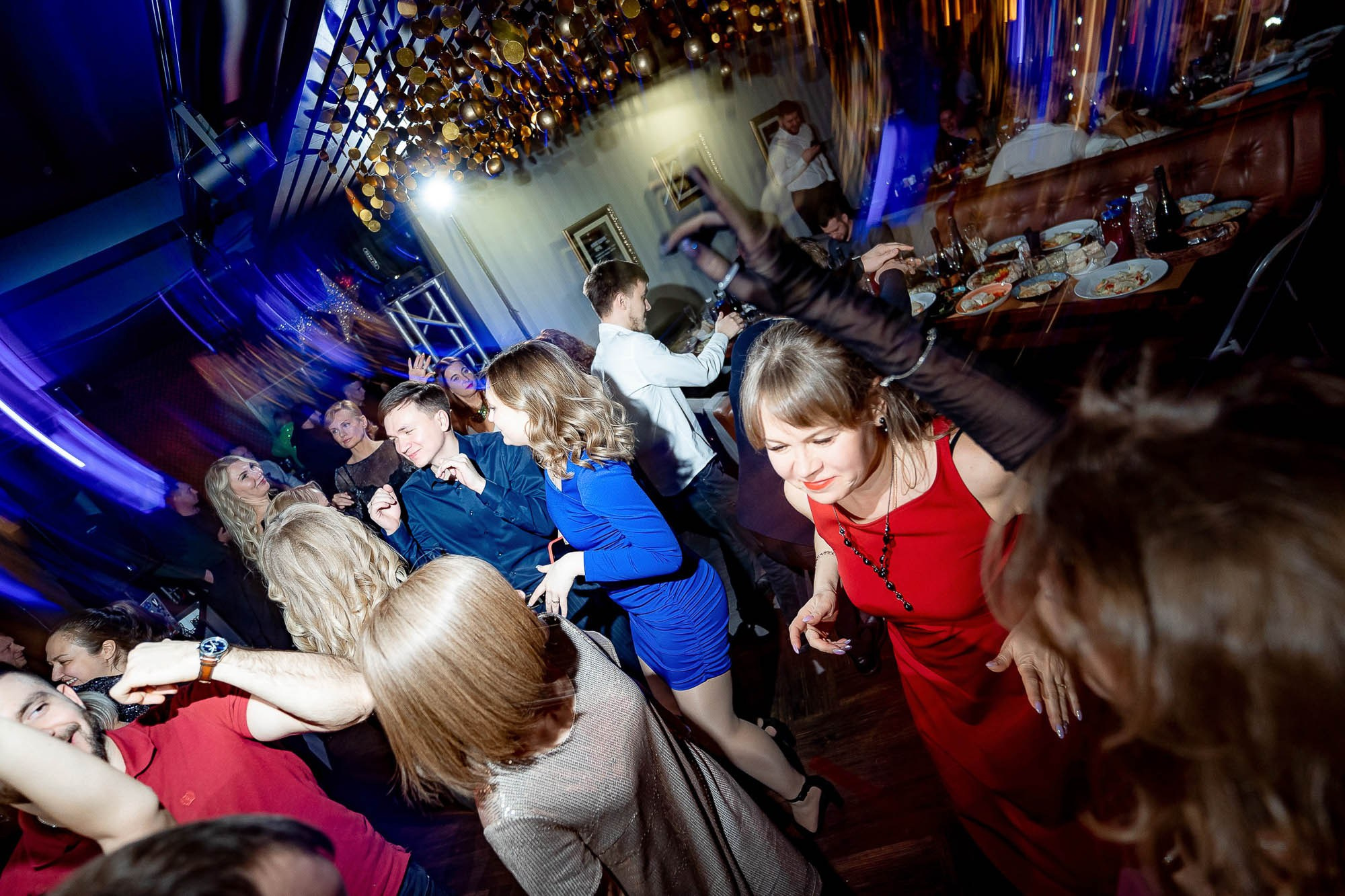 Новый год 2024 в Peoples. Сергей Кошкин. Репортажная и ивент-фотография в Сургуте