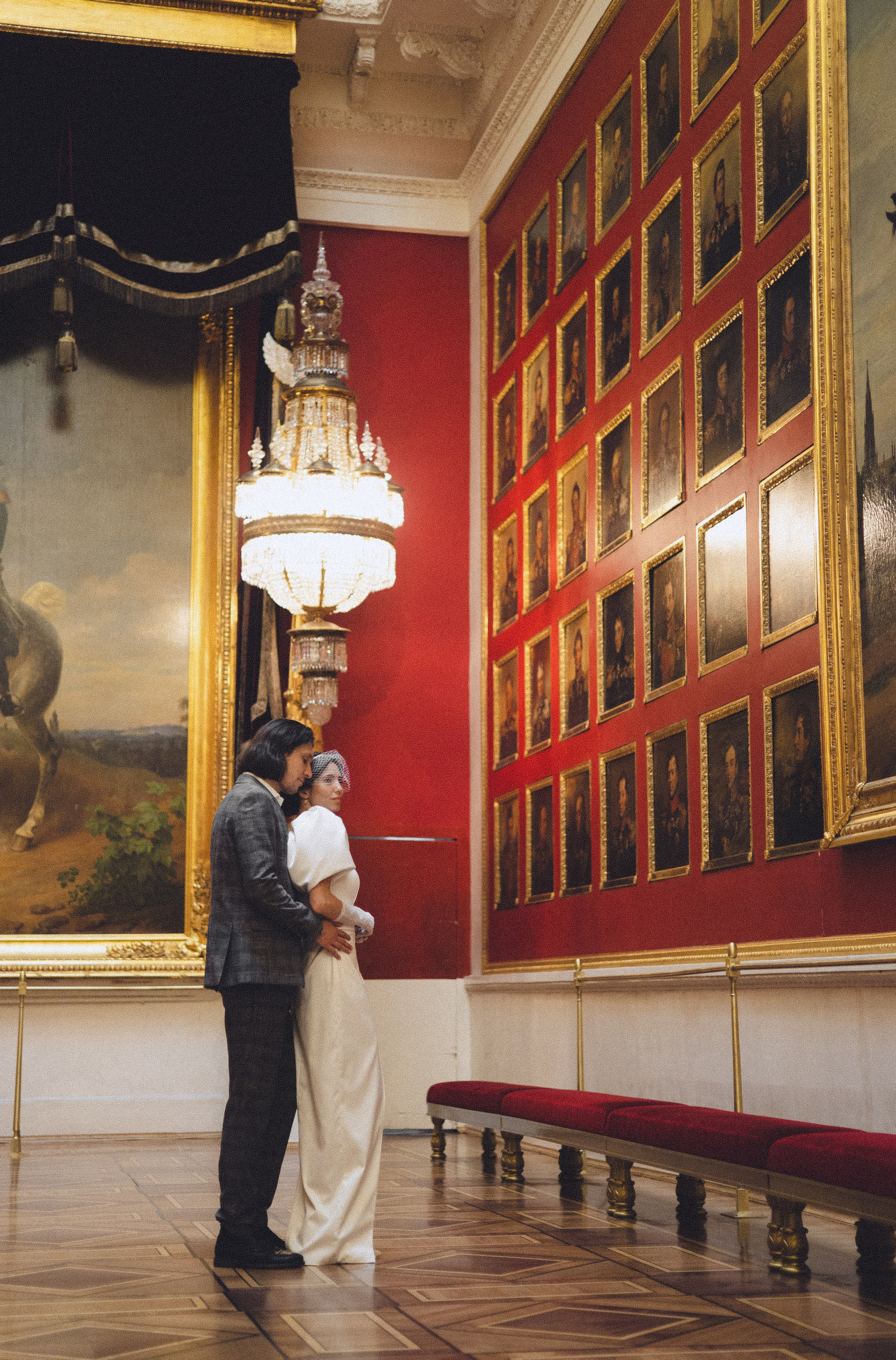 Свадебная съемка в Эрмитаже. Фотограф в Санкт-Петербурге Осокина Елизавета