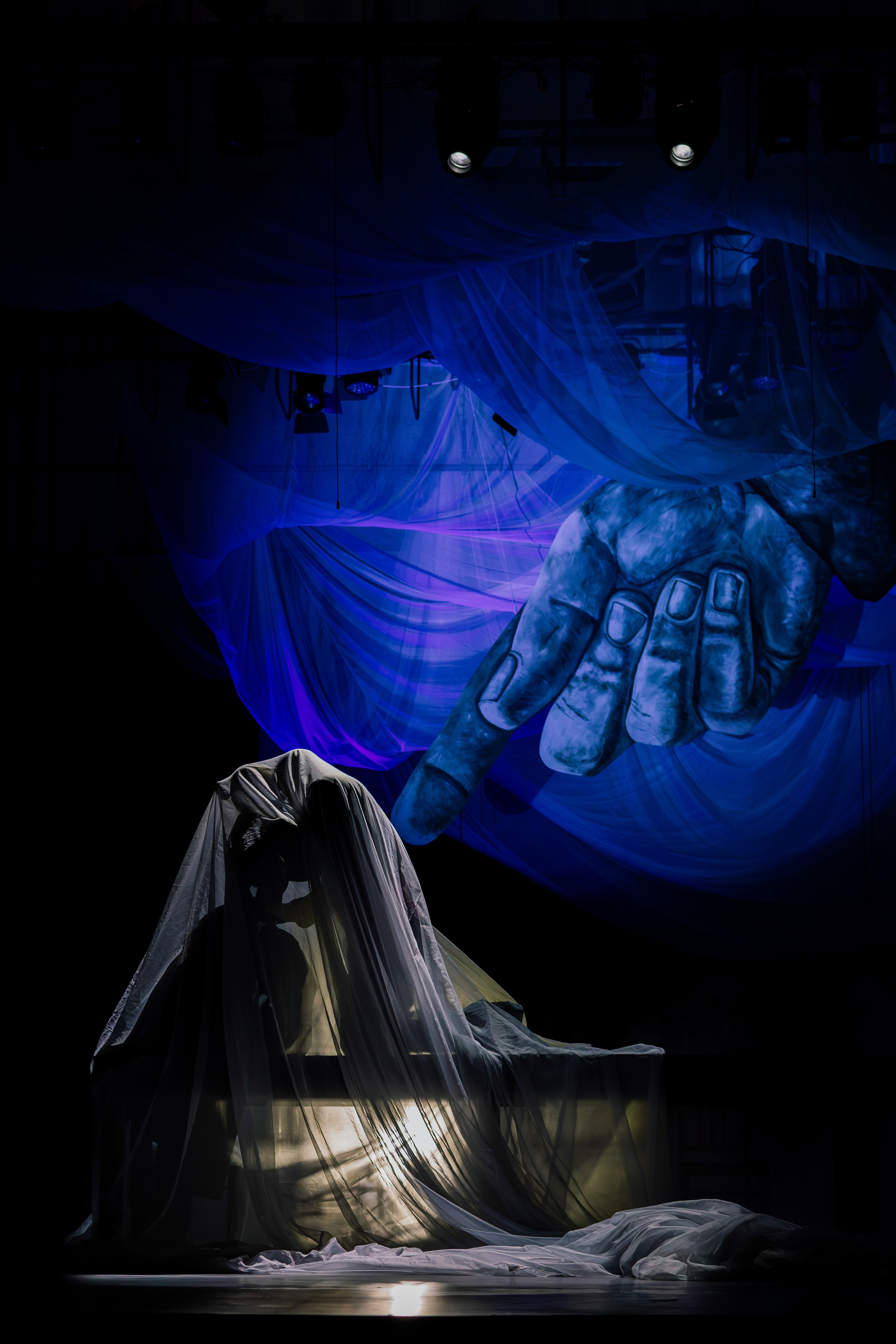 Театр Юного Зрителя «Маленькие трагедии». Фотограф Марк Файзулин