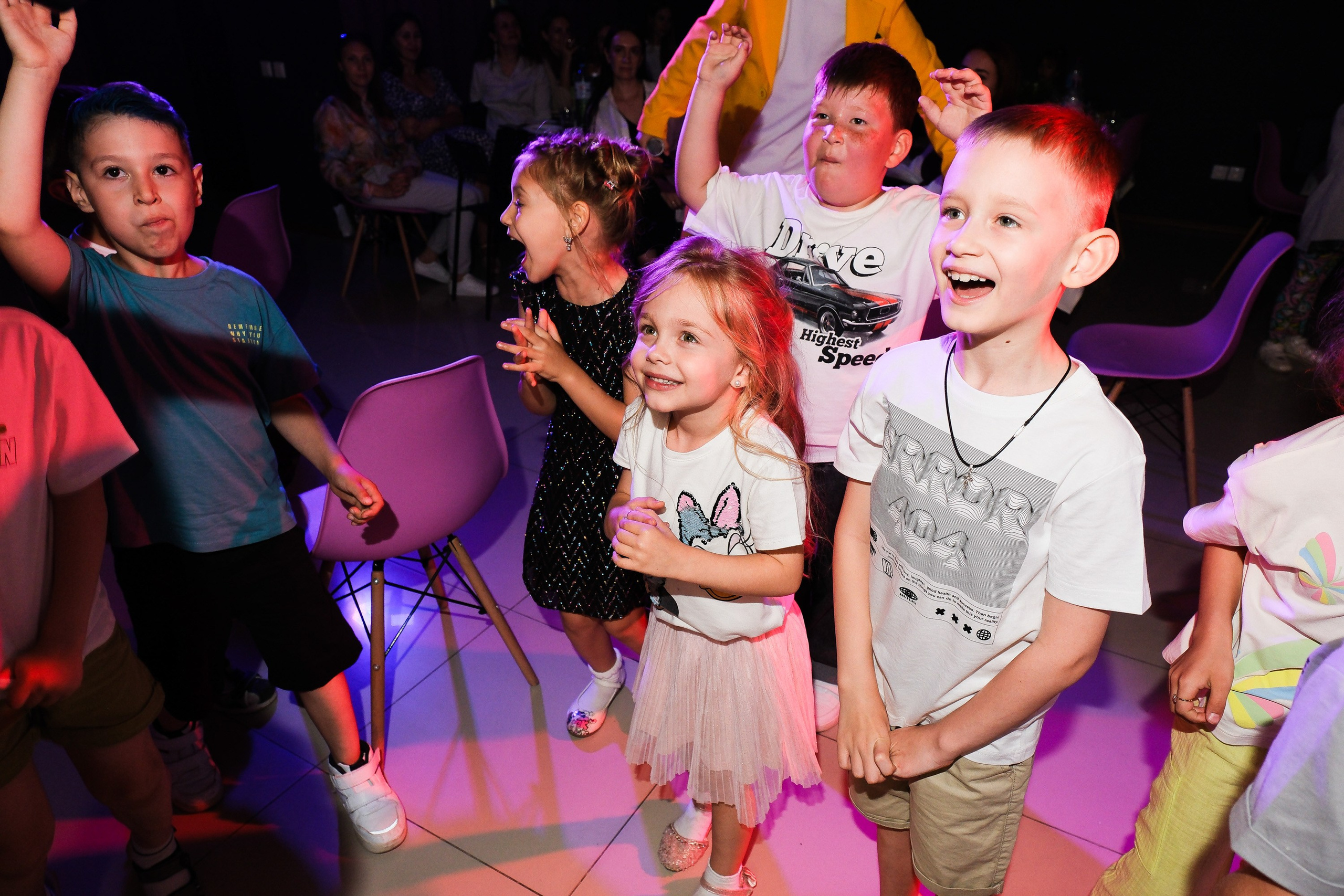 Детский сад. Выпуск. Вечер. Фотограф Анатолий Деникин