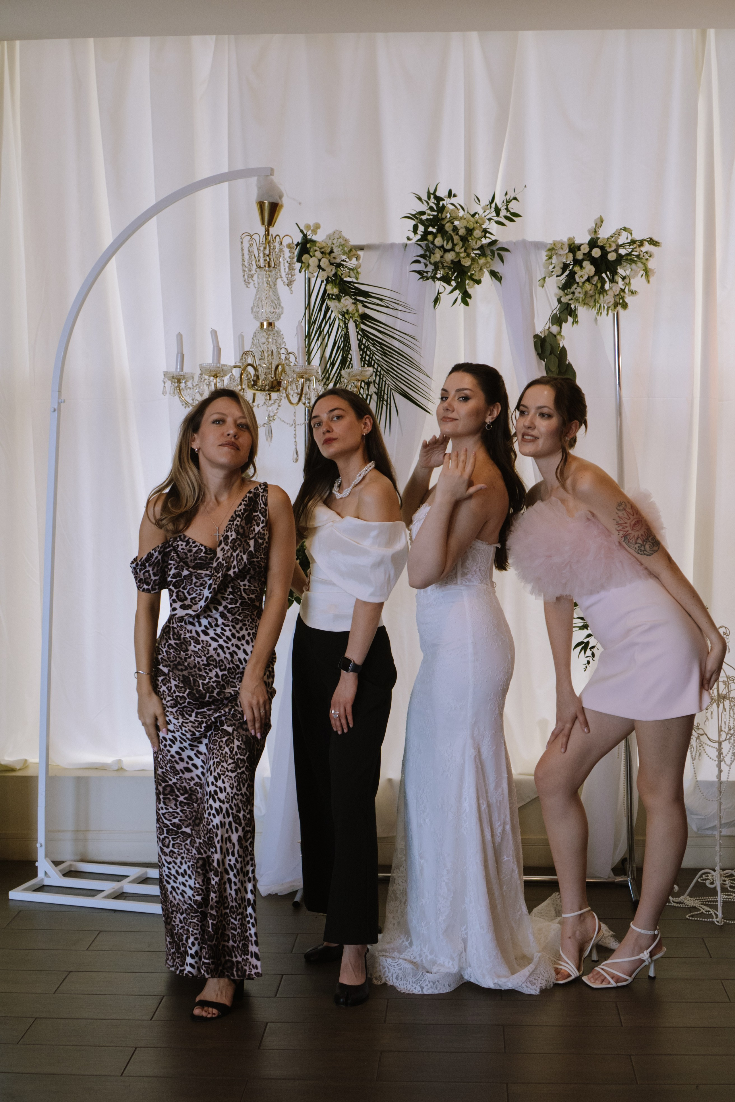 СВАДЕБНЫЙ БАНКЕТ НА ВЛАДИМИРСКОЙ В САНКТ-ПЕТЕРБУРГЕ (КАМЕРНАЯ СВАДЬБА). Профессиональный фотограф, Санкт-Петербург — Виктория Богомолова