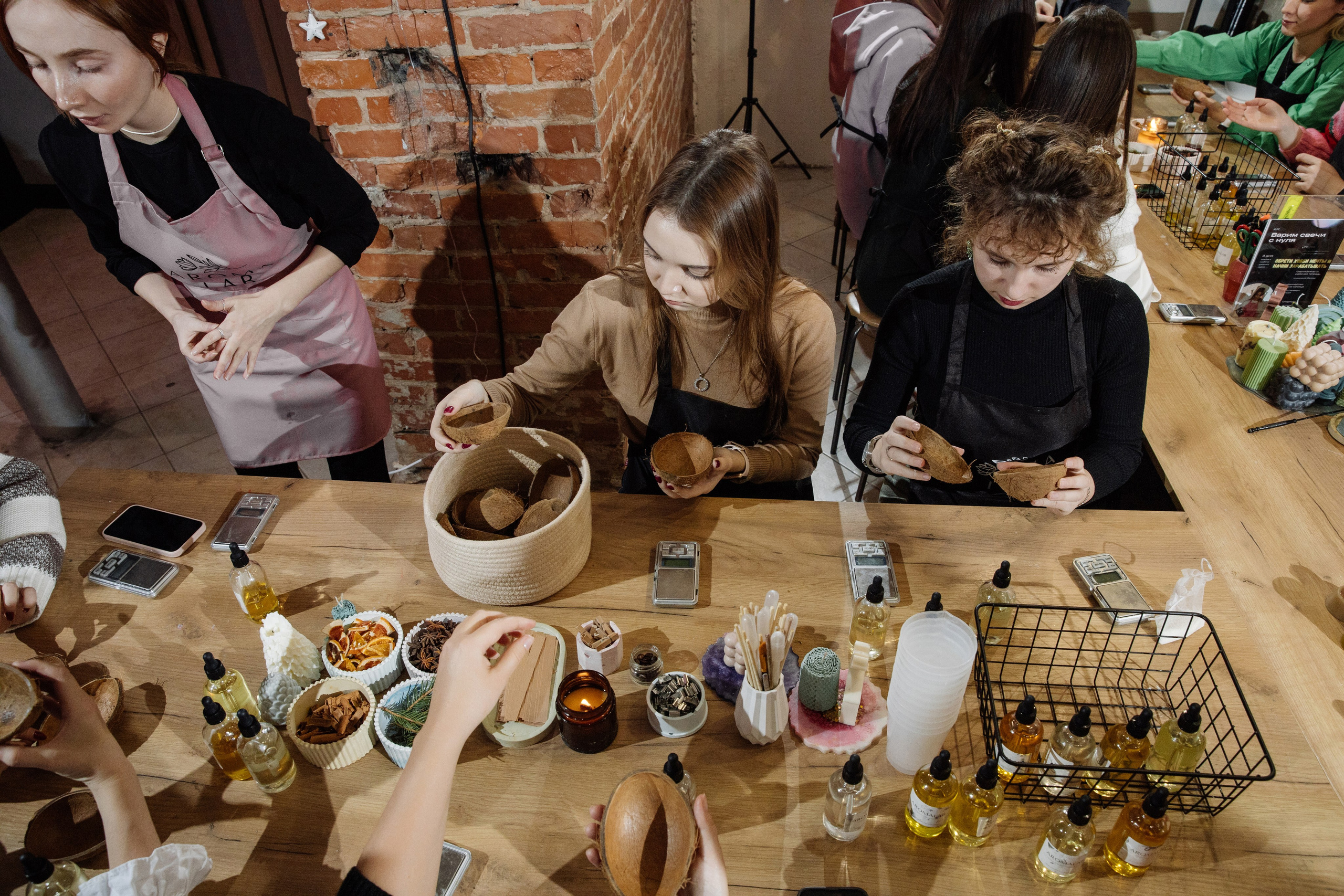 Корпоратив компании Технологии Доверия Аудит — творчество с AROMALAGE