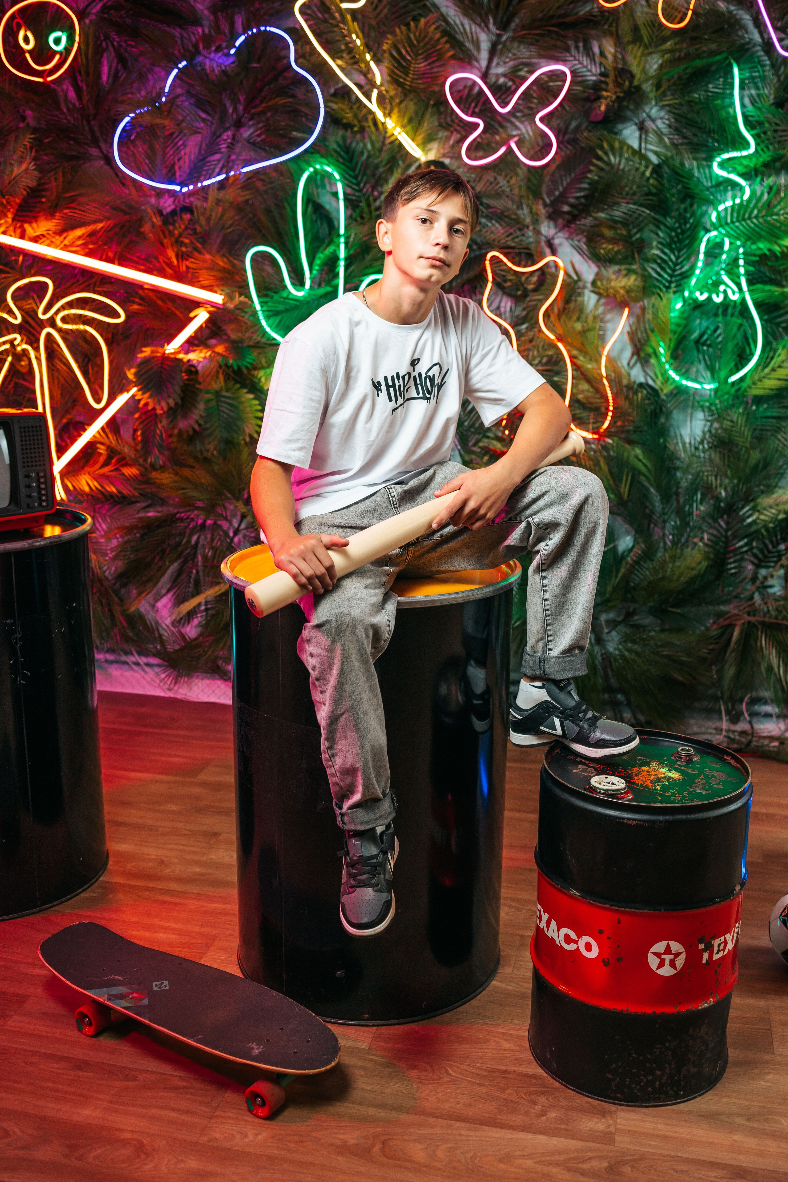 Студия школьной фотографии. Фотостудия выпускных альбомов в Твери. Студия школьной фотографии в Твери. Выпускные альбомы в Твери