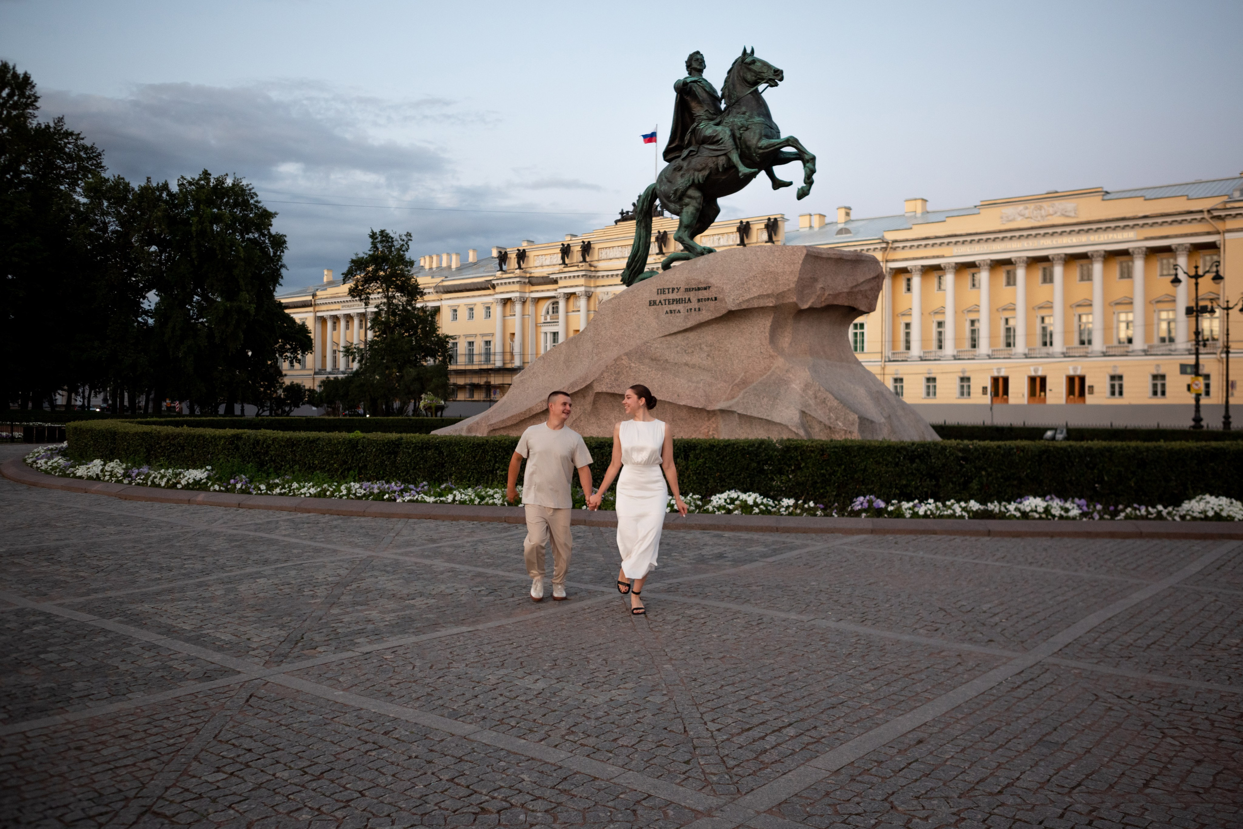 Фотопрогулка на рассвете в Петербурге