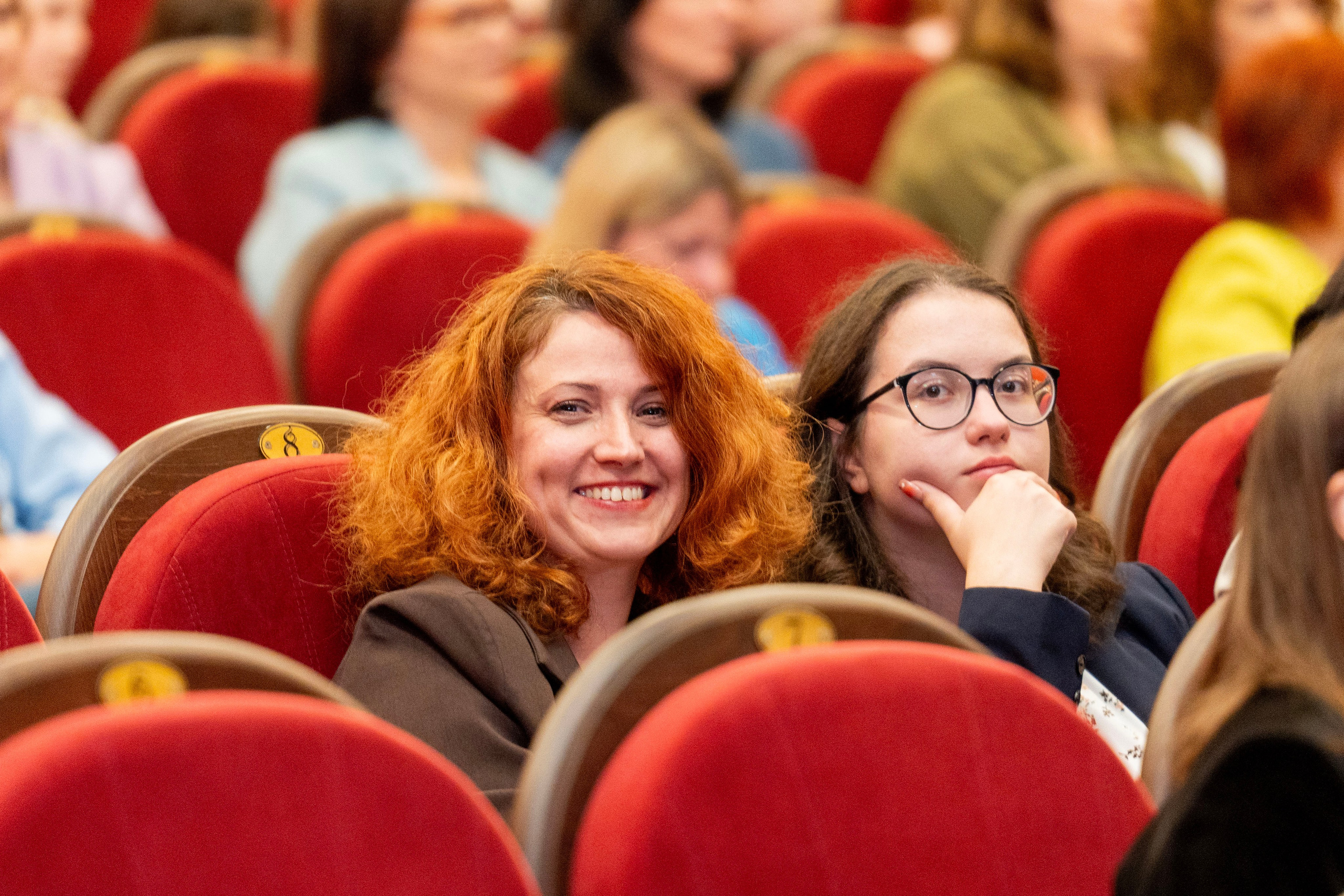 Выдача аттестатов 9 классы. Фотограф Юлия Попова