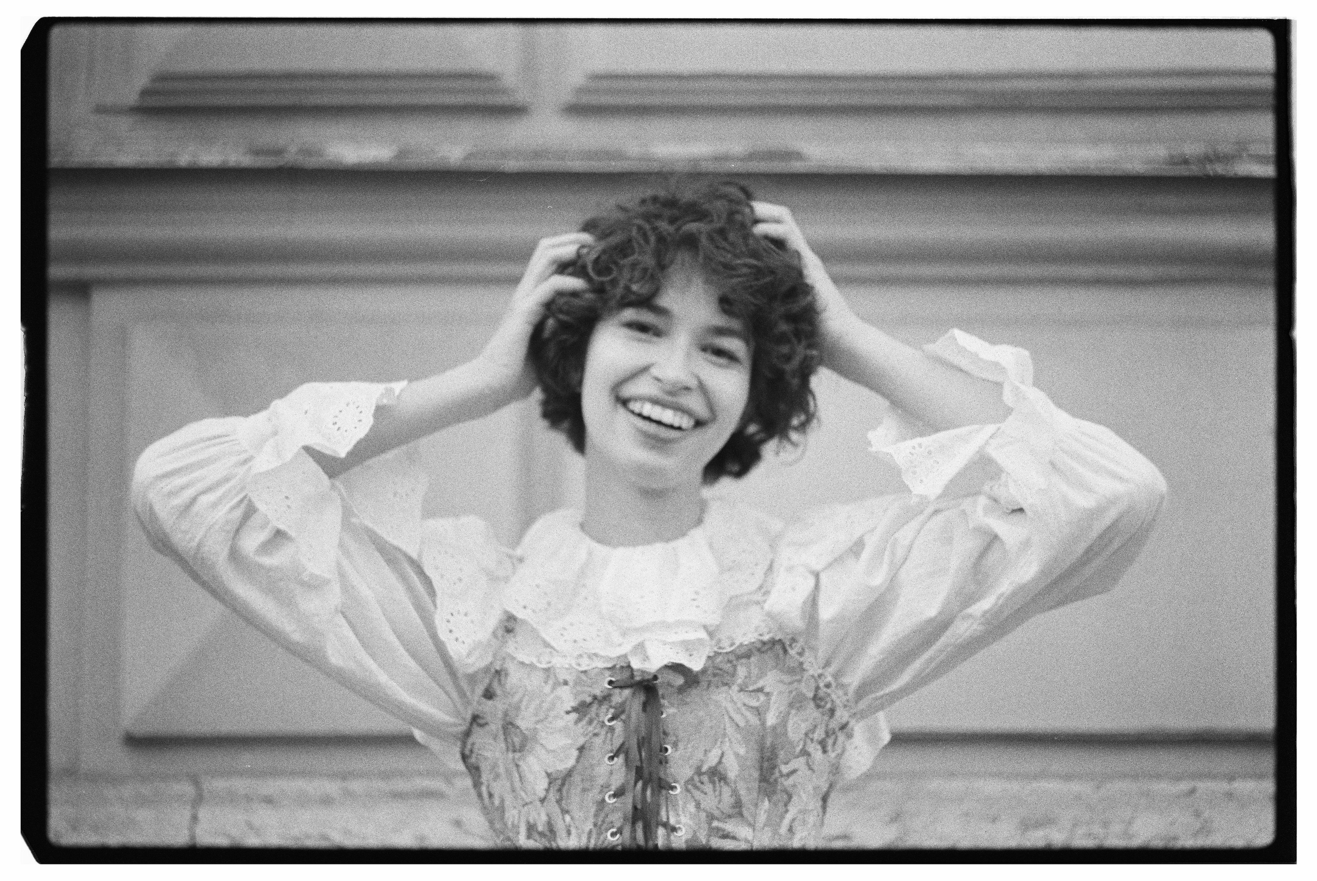 Прогулочная портретная фотосессия на плёнку для Полины в СПб. Светлана Гопанюк. Портретный фотограф. Санкт-Петербург. СПб