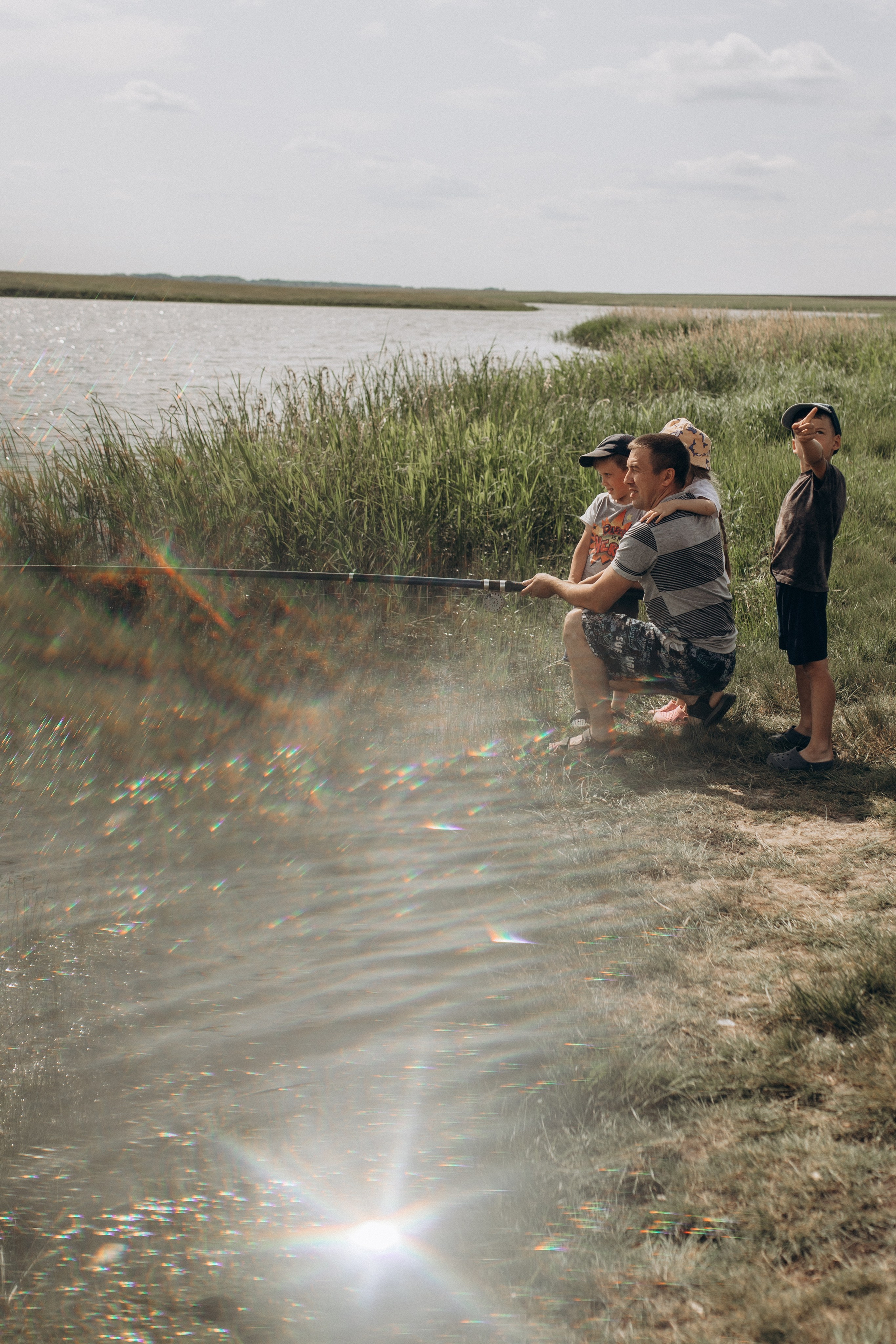 Семейная рыбалка. Семейный фотограф lifestyle в Новосибирске Елена Шпилевая