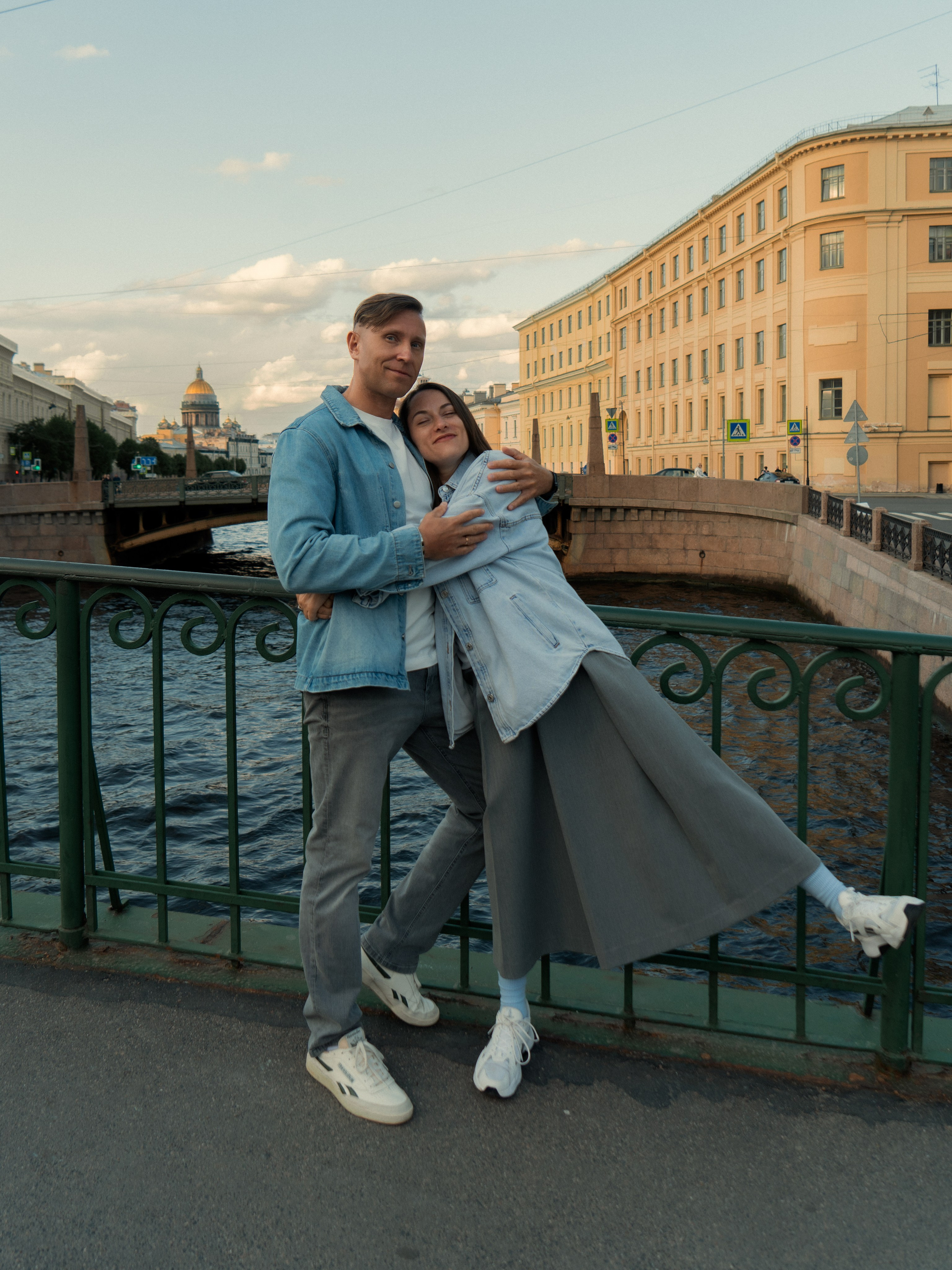 Фотосессия для пары на улицах Санкт-Петербурга (Love Story). Светлана Гопанюк. Портретный фотограф. Санкт-Петербург. СПб