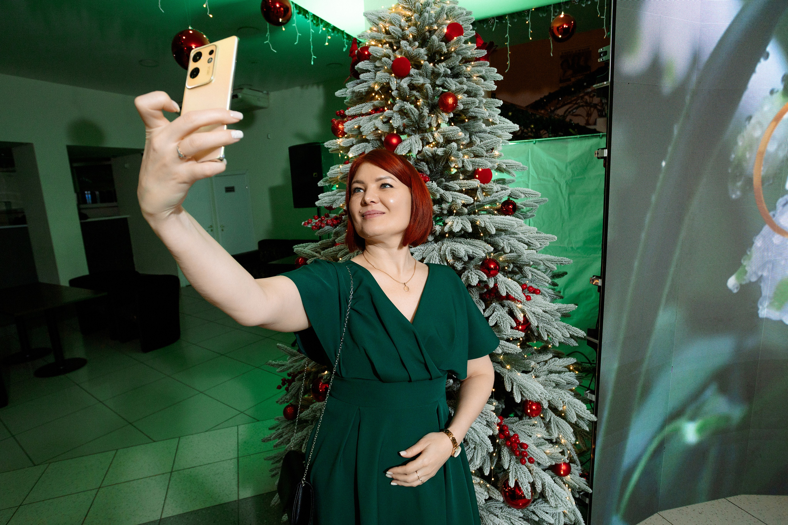 РЕПОРТАЖ: НОВЫЙ ГОД В ДК МЕТАЛЛУРГ. Профессиональный фотограф в Ижевске Леша Петров