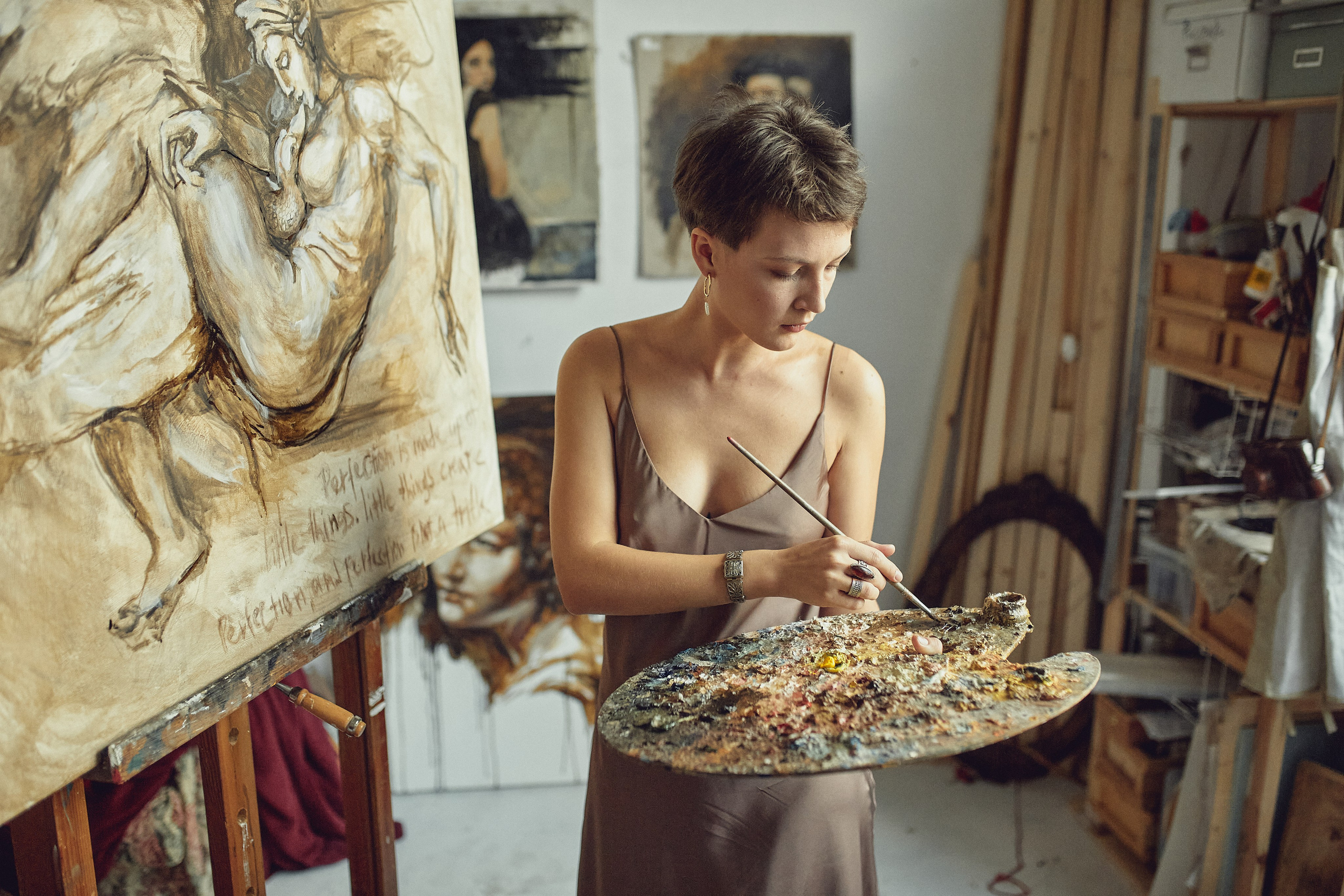 Съёмка в мастерской художника Лиды Железняк