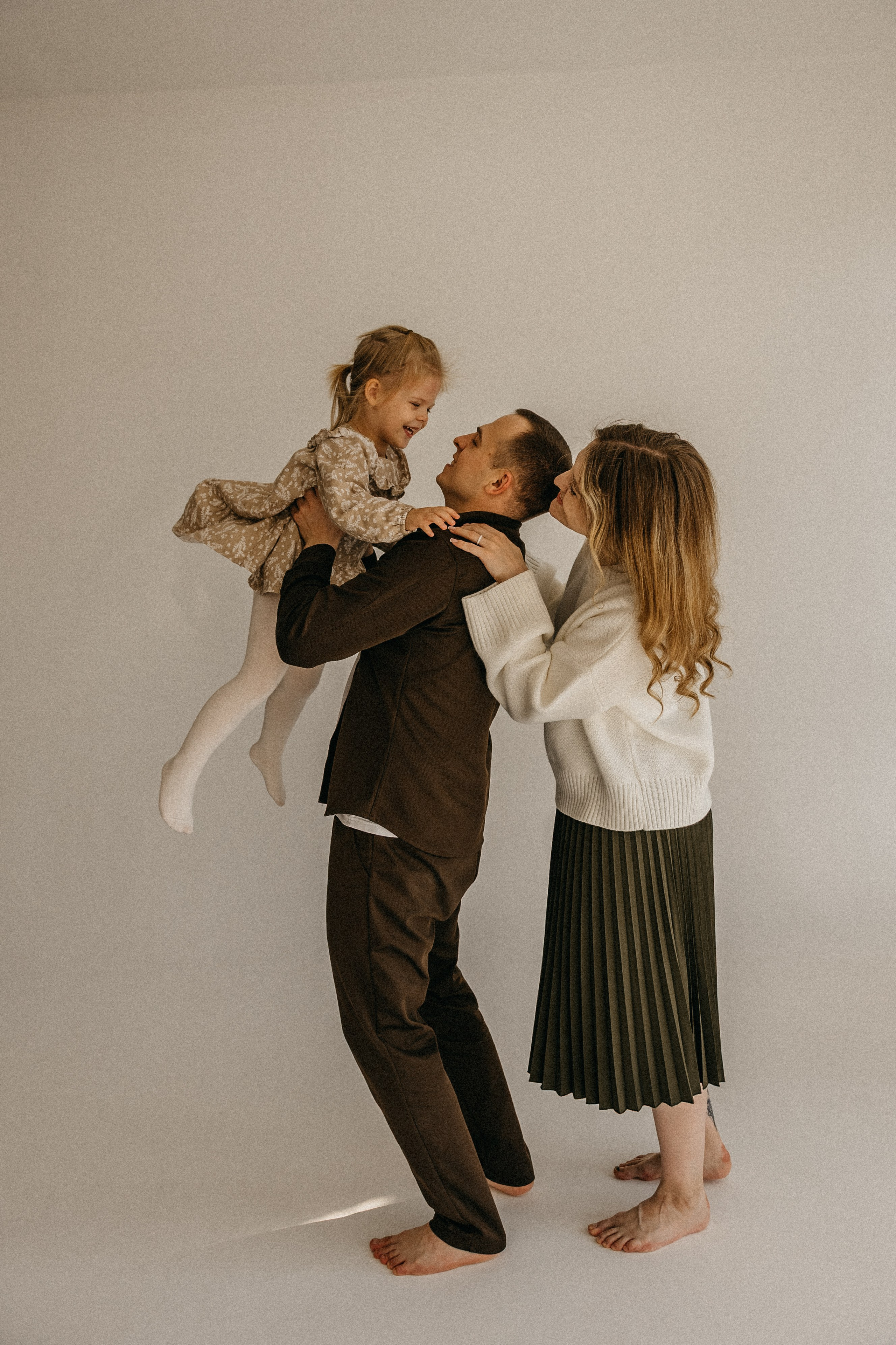 Евгения, Василиса и Михаил. Гаврилова Настя семейный фотограф lifestyle в Москве