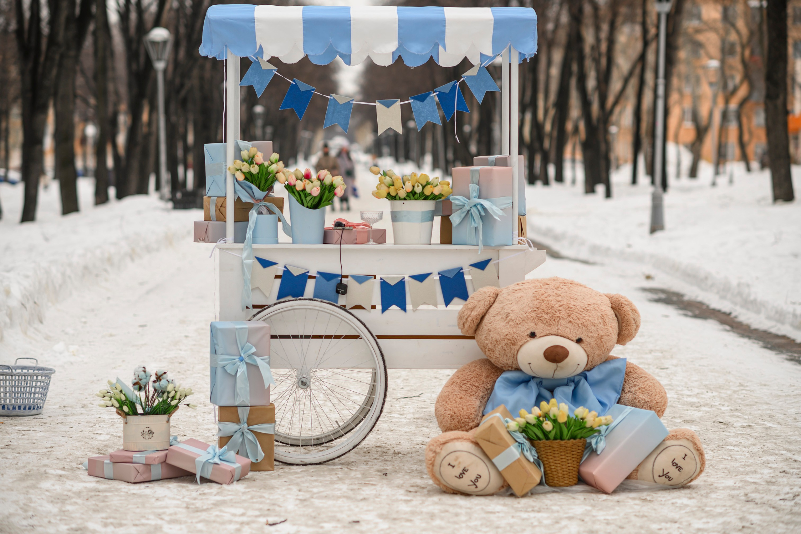 ВЕСЕННЯЯ ЛАВКА. Семейный фотограф Екатеринбург Лора Мур