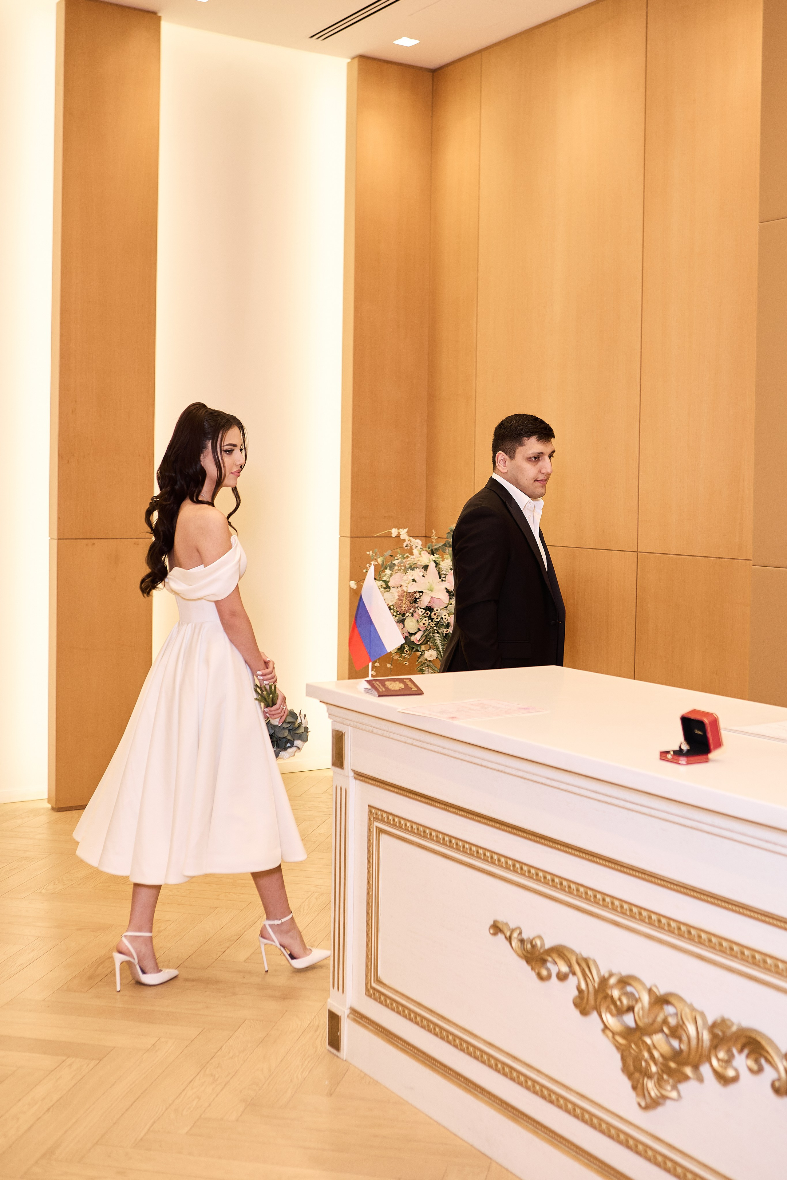 Свадебная прогулка и регистрация Арсена и Марии в Барвихе. Репортажный Фотограф Москва Дарья Лунева