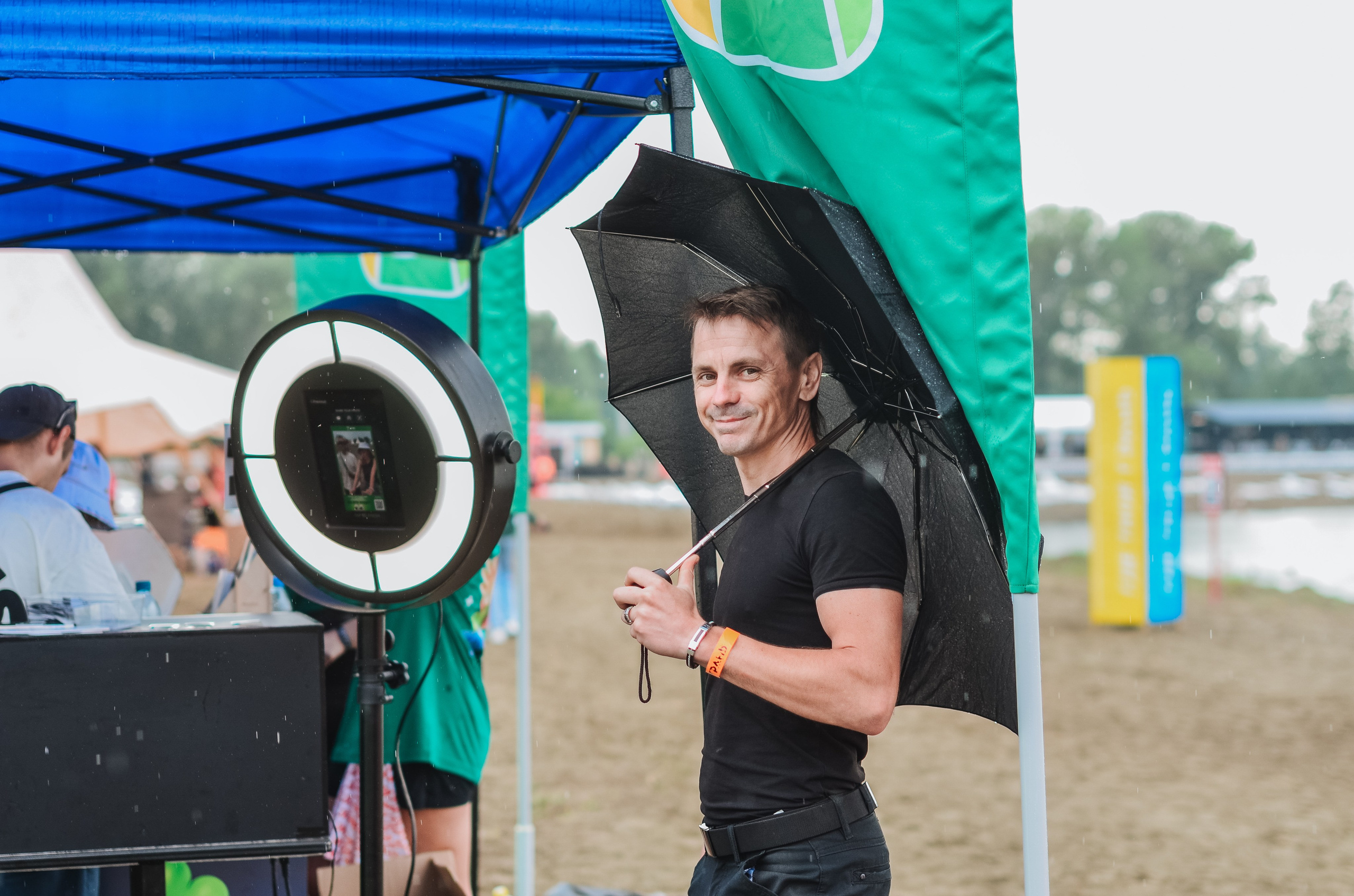 Фестиваль «Грань» 2025. Спортивная площадка. Денисова Аля — фотограф для парных съемок и индивидуальных историй в Барнауле