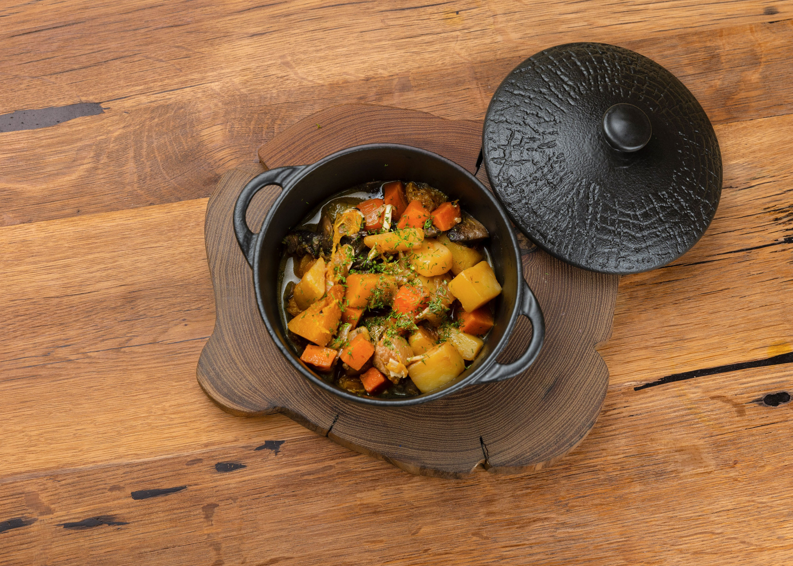 30.10.2025 Сыр Бор, Бизнес Ланчи. ФОТОГРАФ ВИНОГРАДОВА ДАРЬЯ