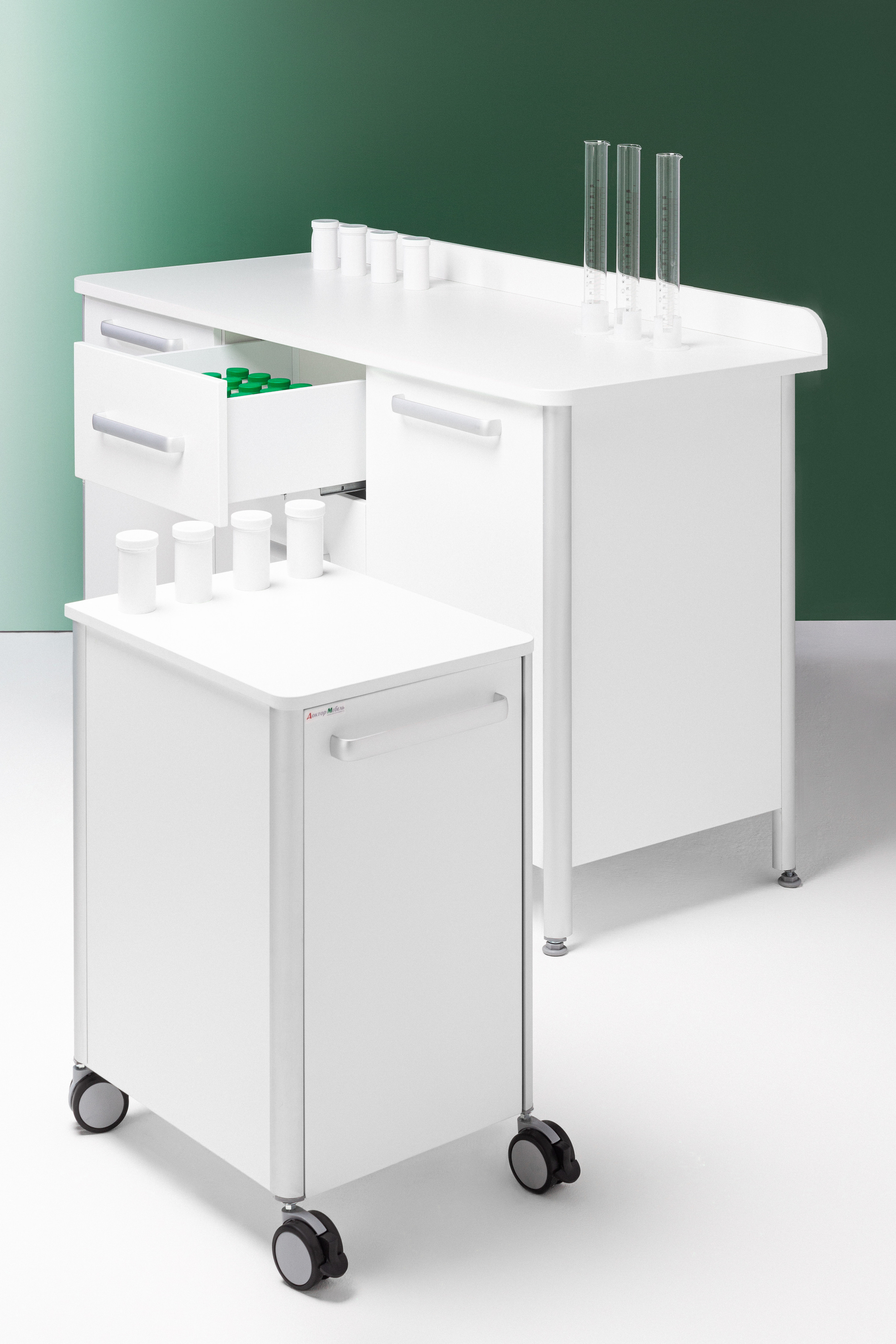 Доктор Мебель